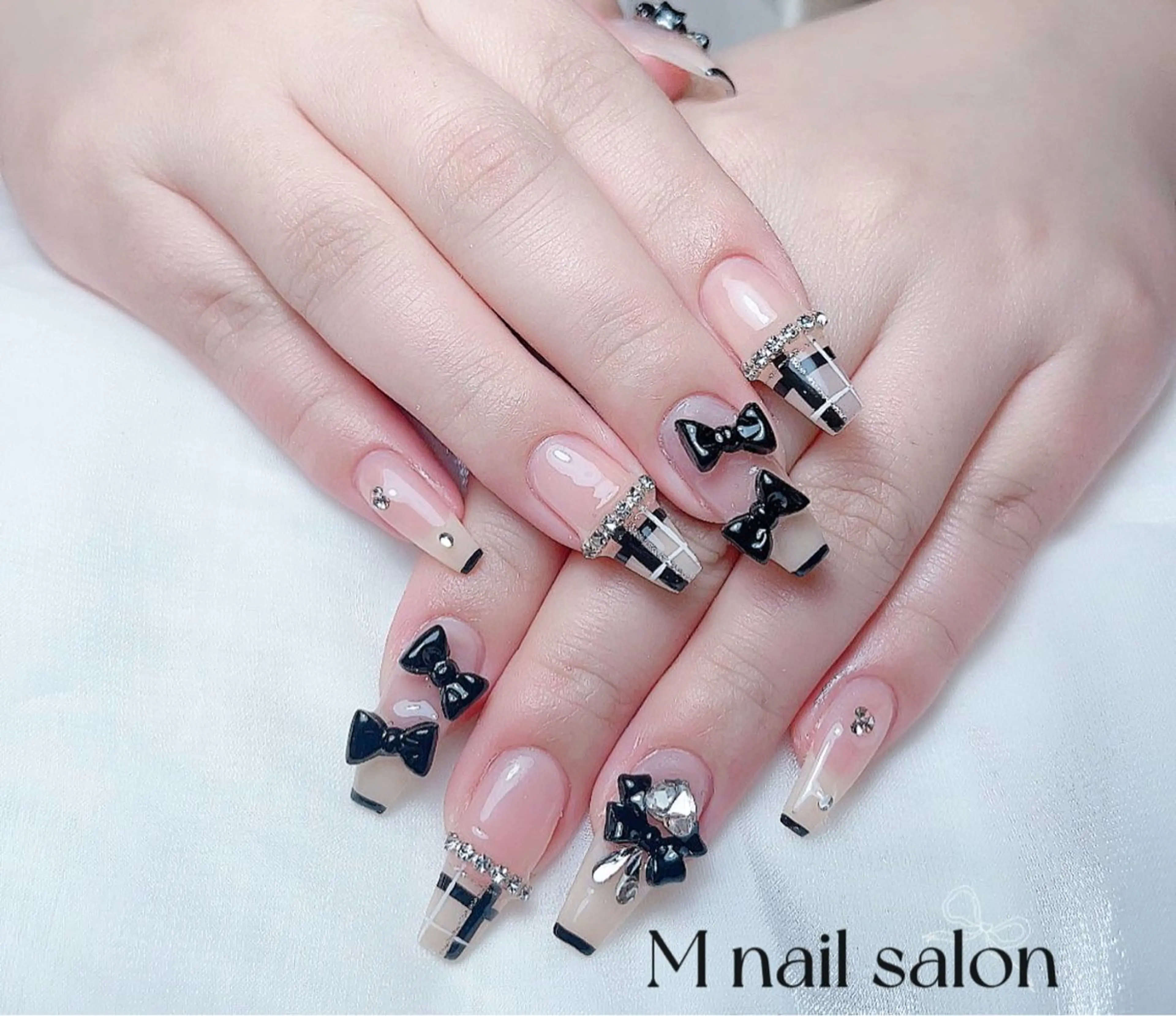 ネイル ハンドネイル M🌷nail 長さだし専門店のネイルデザイン