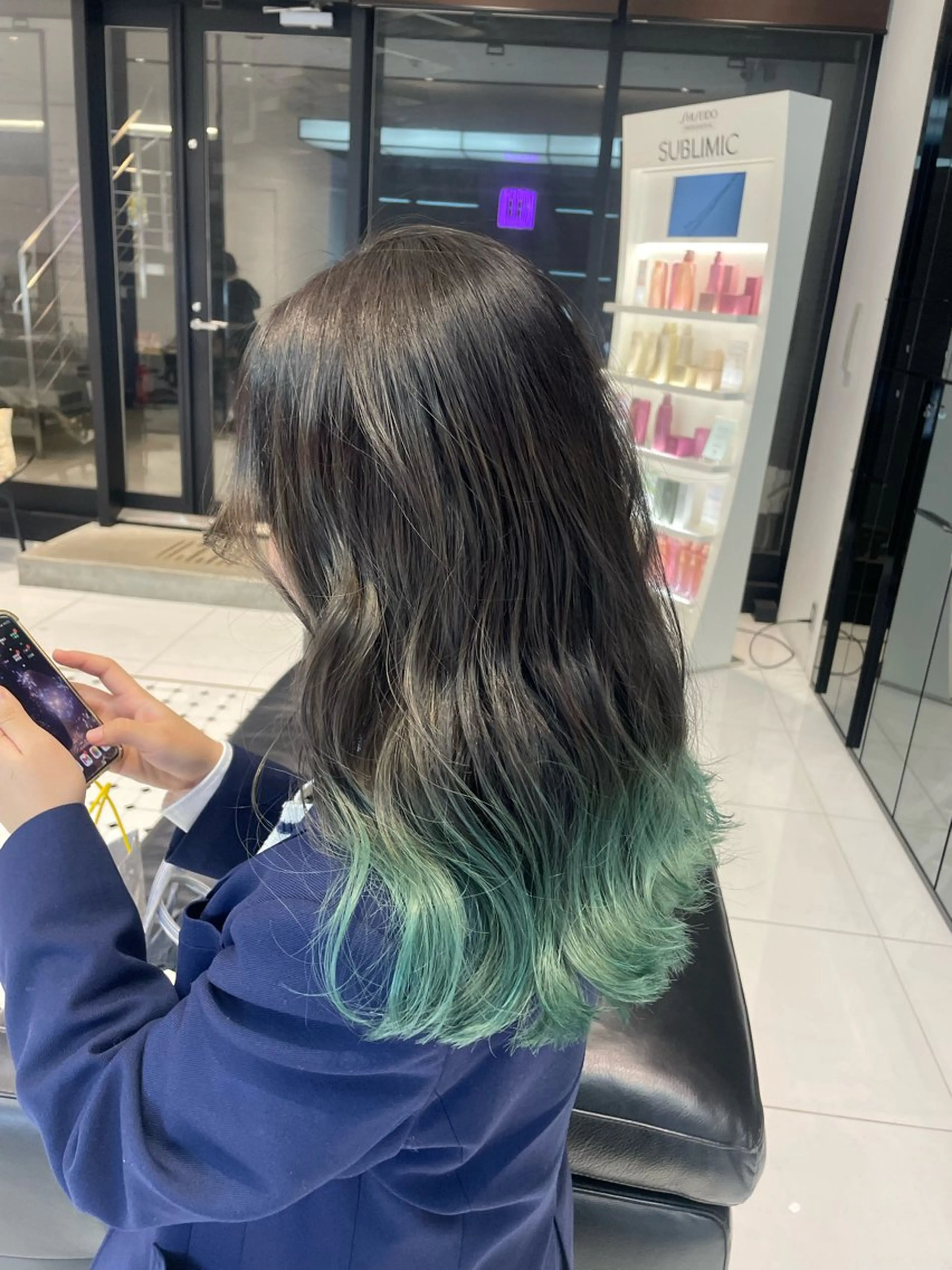 セミロング ヘアカラー keen 吉祥寺所属・【韓国❤️海外ヘア】 AYAKAのヘアスタイル