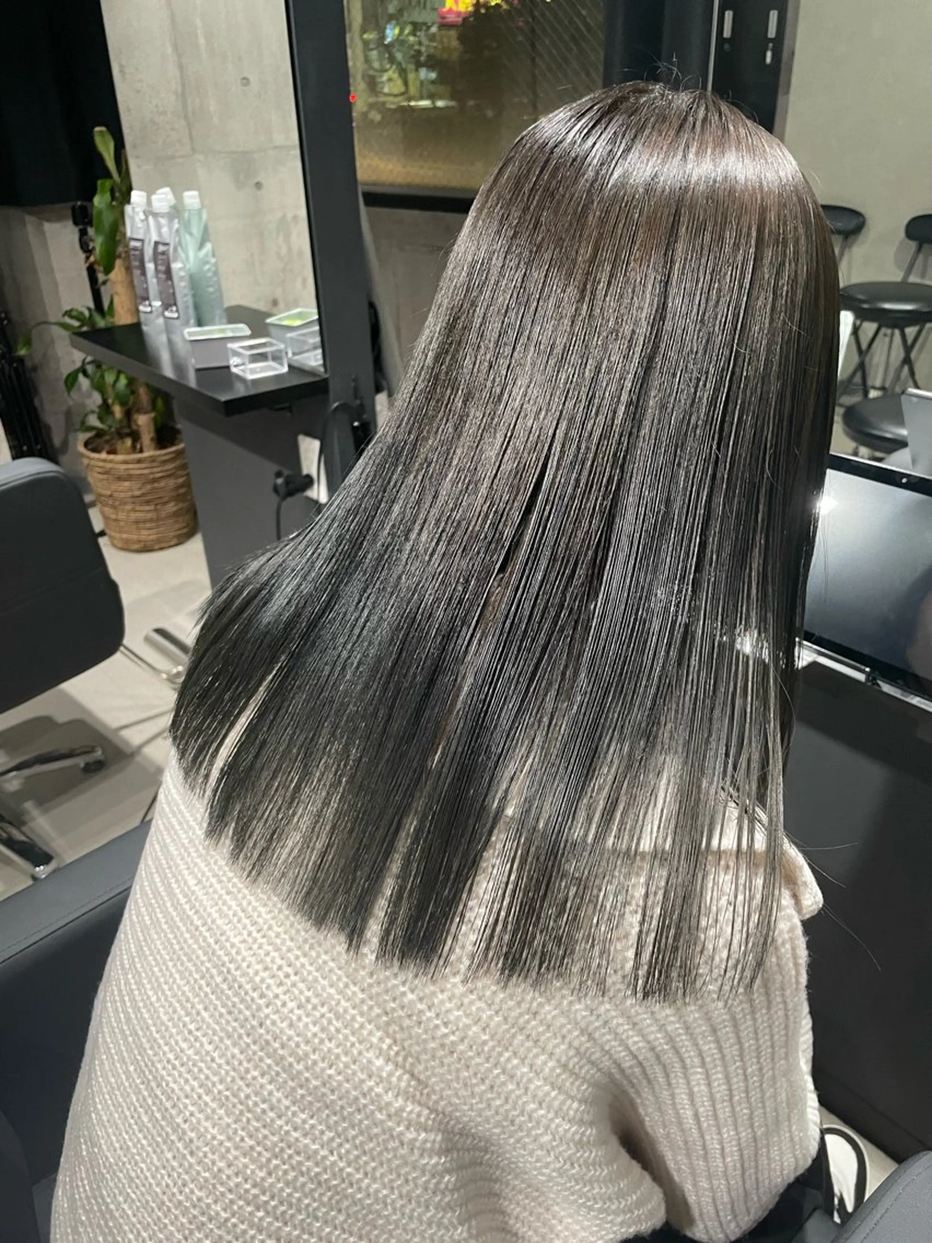 セミロング カラー 髪質改善/美髪カラー Hiroakiのヘアスタイル