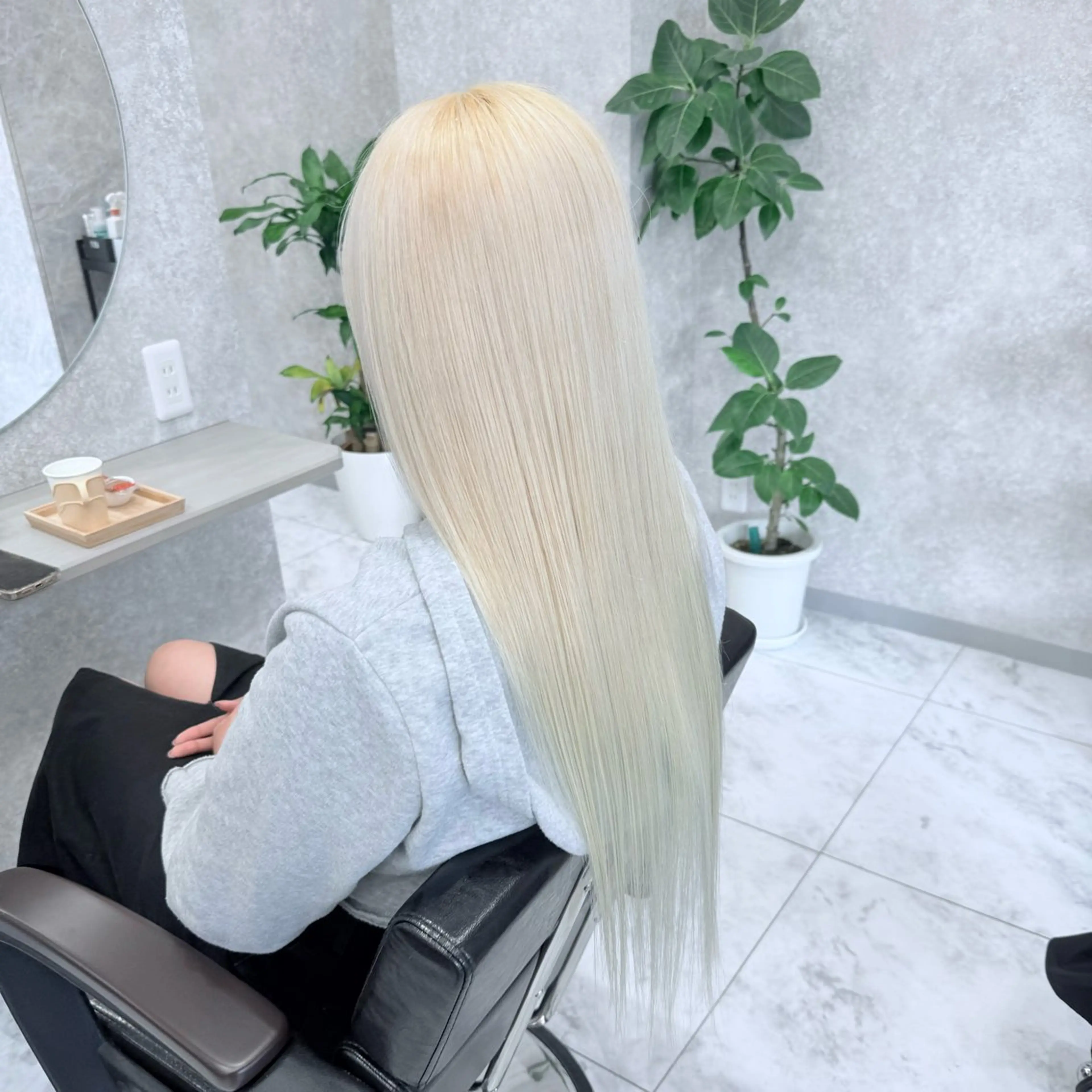 ロング カラー ブリーチ ケアブリーチ デザインカラー ダブルカラー ハイトーンカラー ヘアカラー 🌈派手髪ハイトーン 🌈鈴木亮太🌈のヘアスタイル