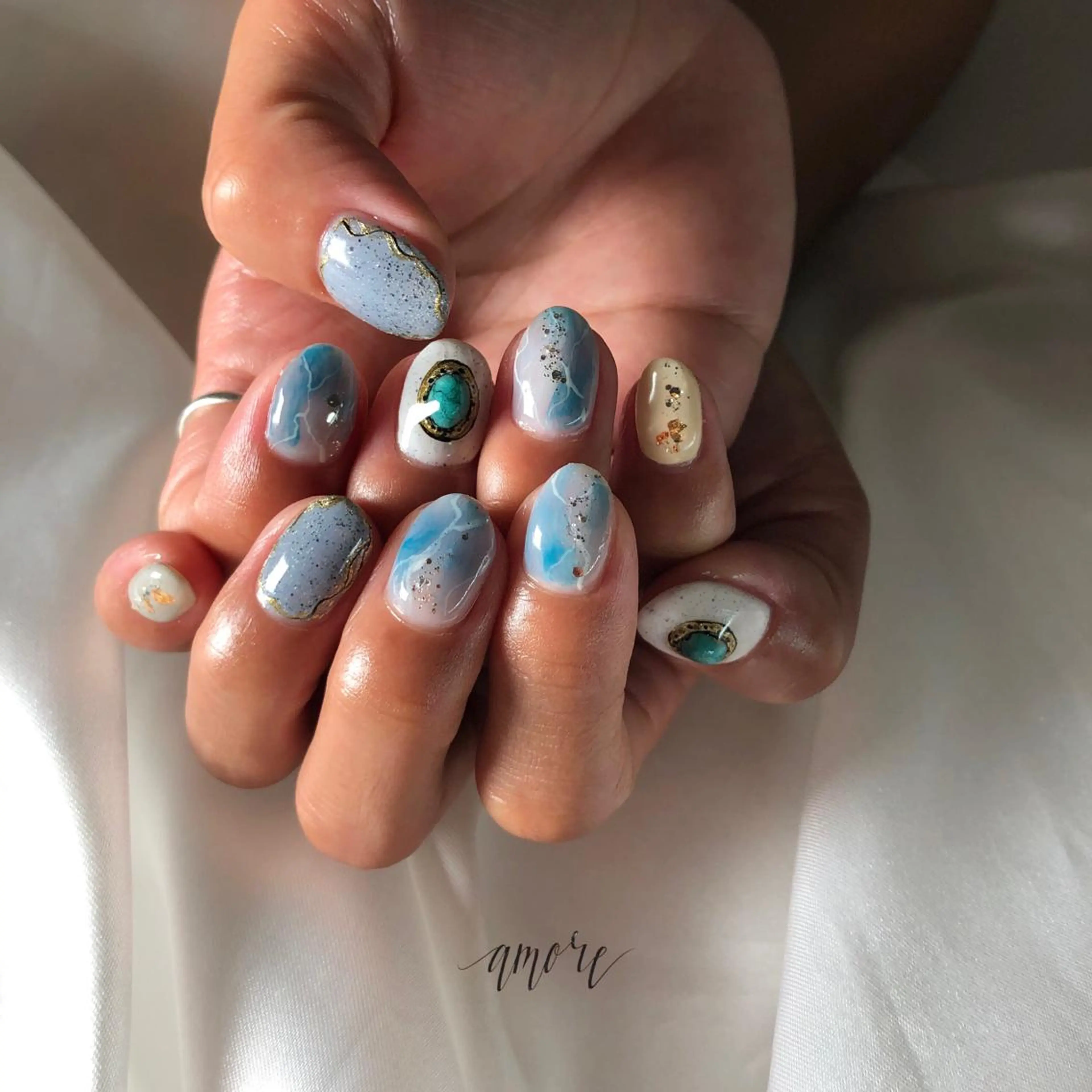 ネイル ジェルネイル 氷ネイル・うるうるネイル マグネットネイル ミラーネイル ニュアンスネイル You kyehwaのネイルデザイン