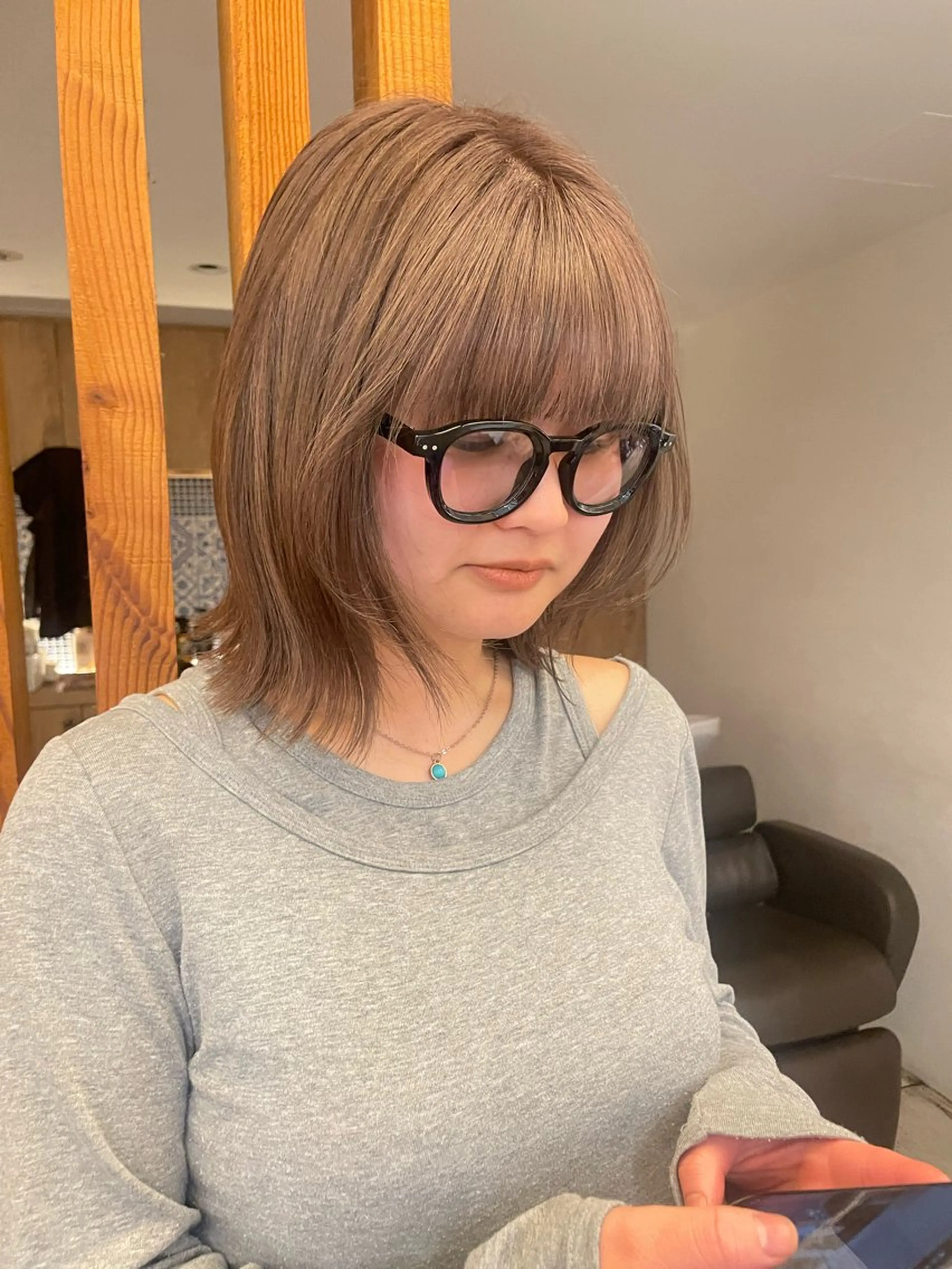 ミディアム カラー ベージュカラー ミルクティーベージュ ヘアカラー リカ/ハイトーン ・オリーブ🍀のヘアスタイル