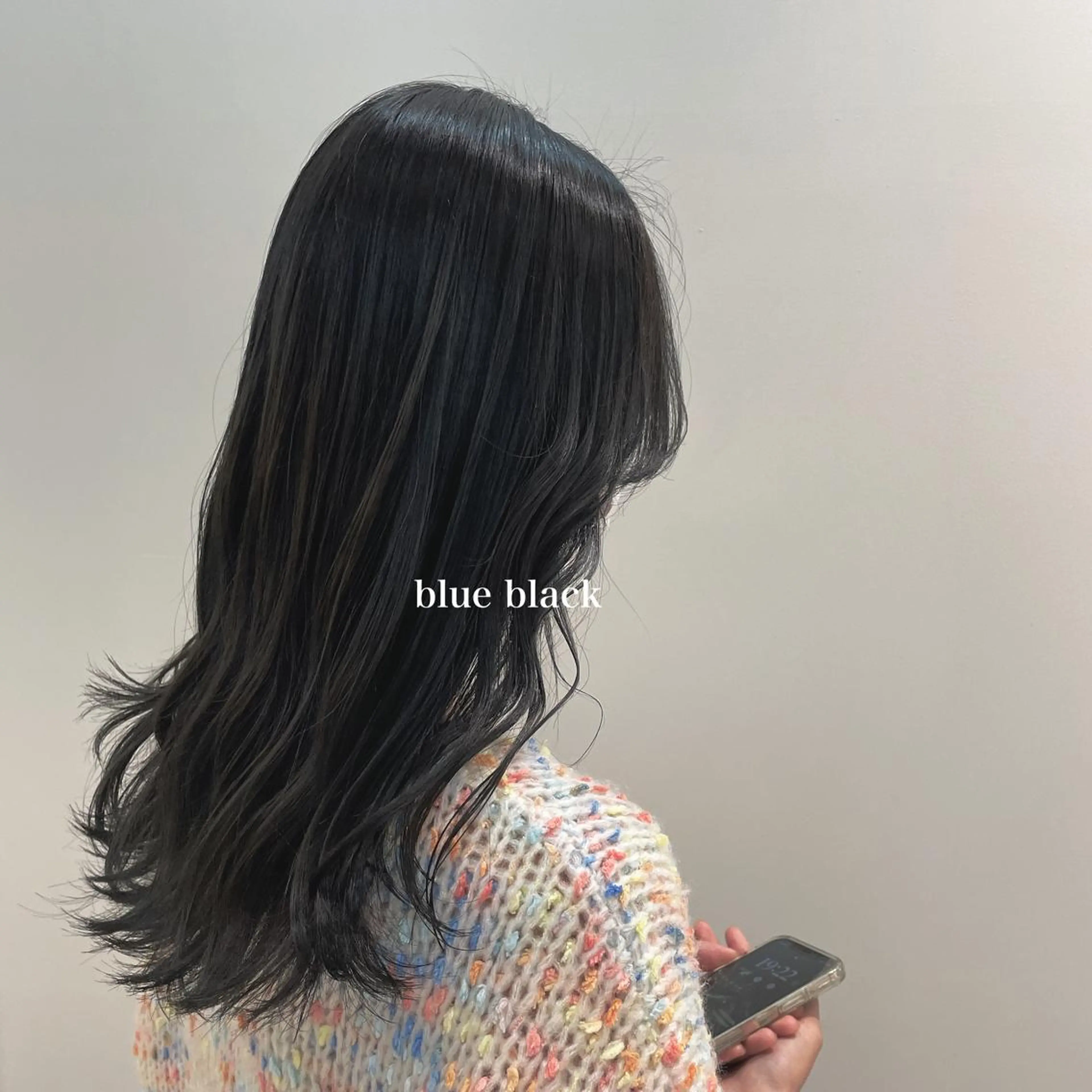 ロング カラー ブリーチ 峯崎 葵のヘアスタイル