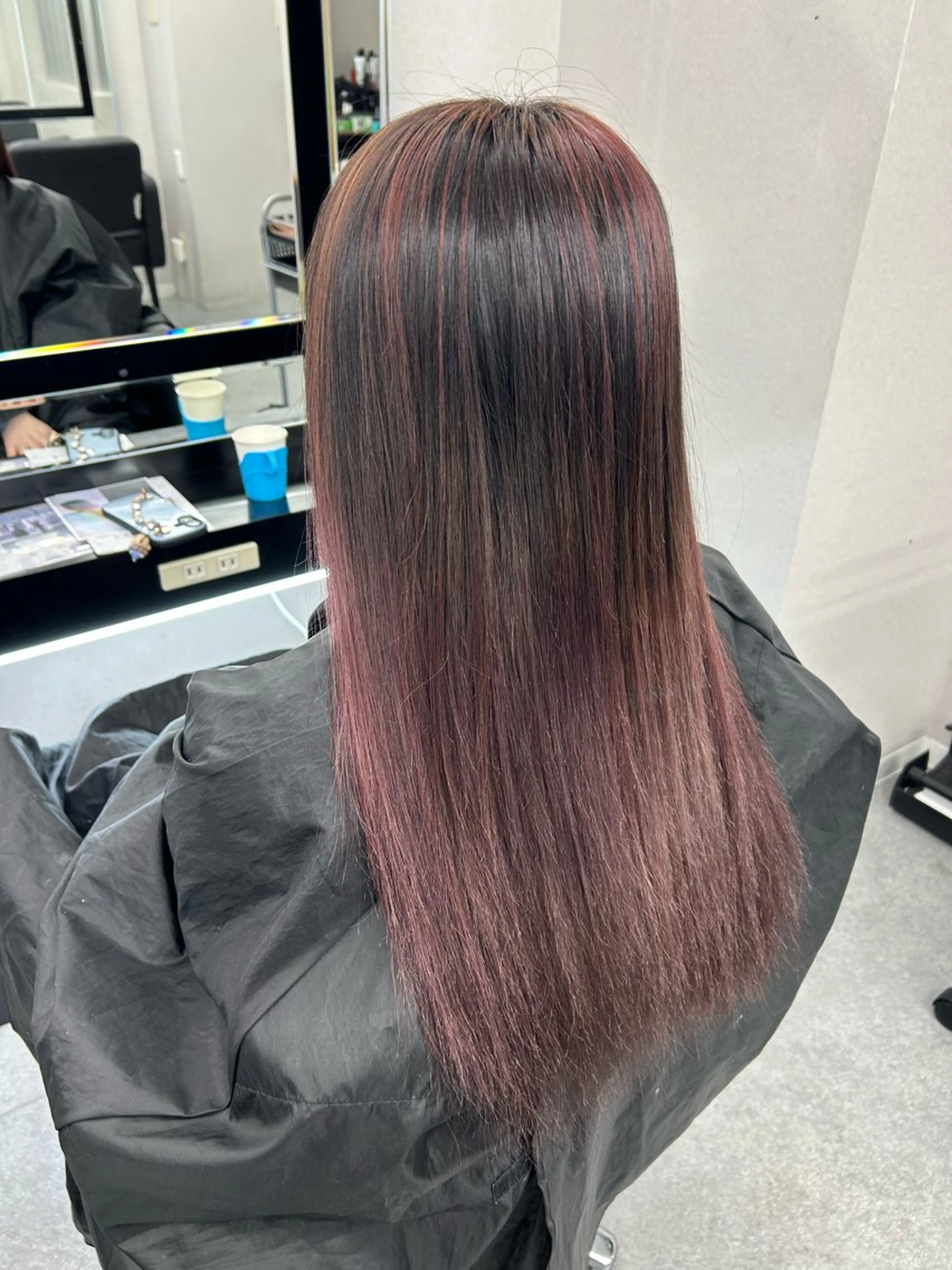 セミロング レイヤーカット ヘアカラー ALPHA. 宏哉のヘアスタイル