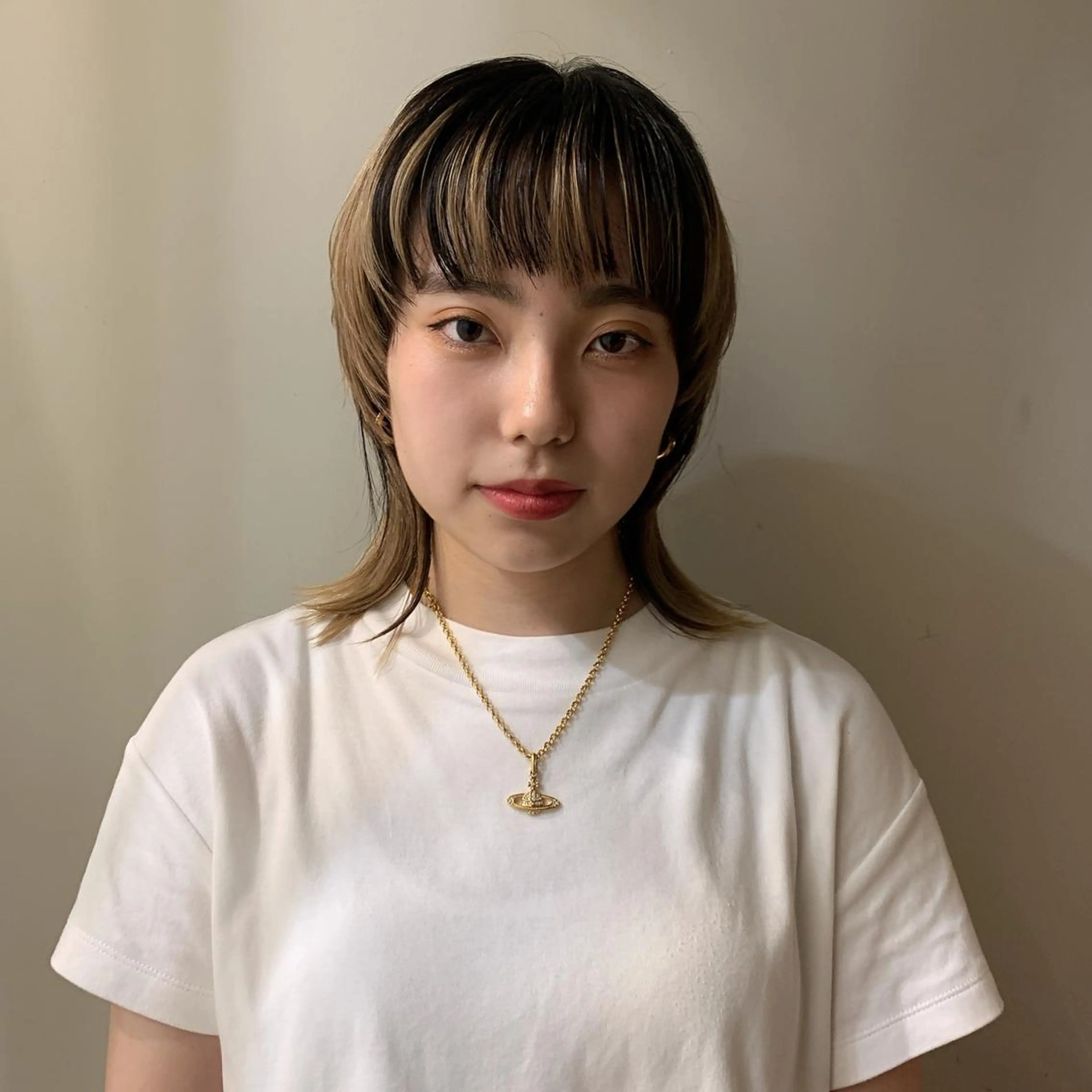 セミロング カラー Authen. soraのヘアスタイル