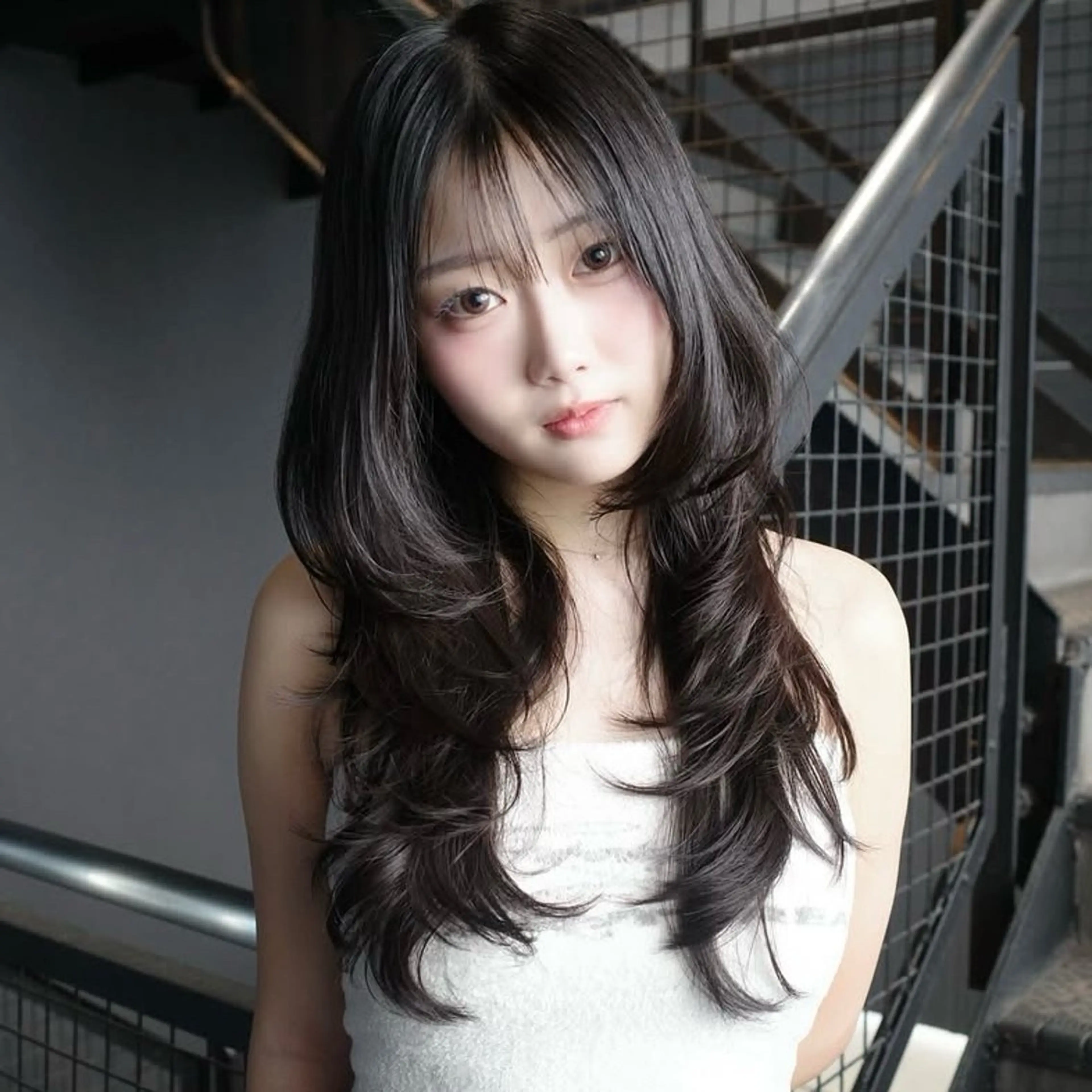 ミディアム REDEAL所属・上村 光希のヘアスタイル