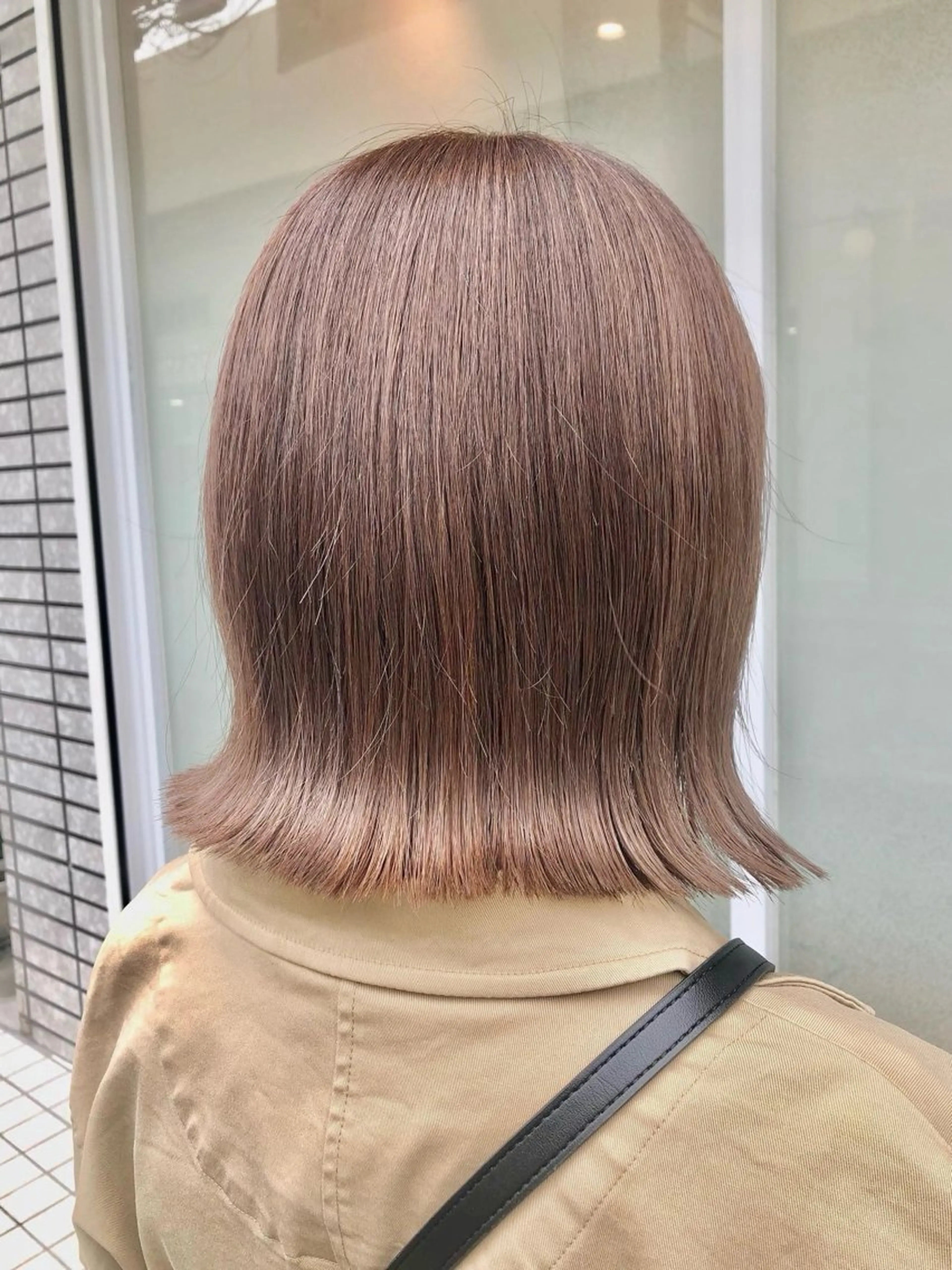 ミディアム ボブ カット ヘアカラー トリートメント 千葉 洋平のヘアスタイル