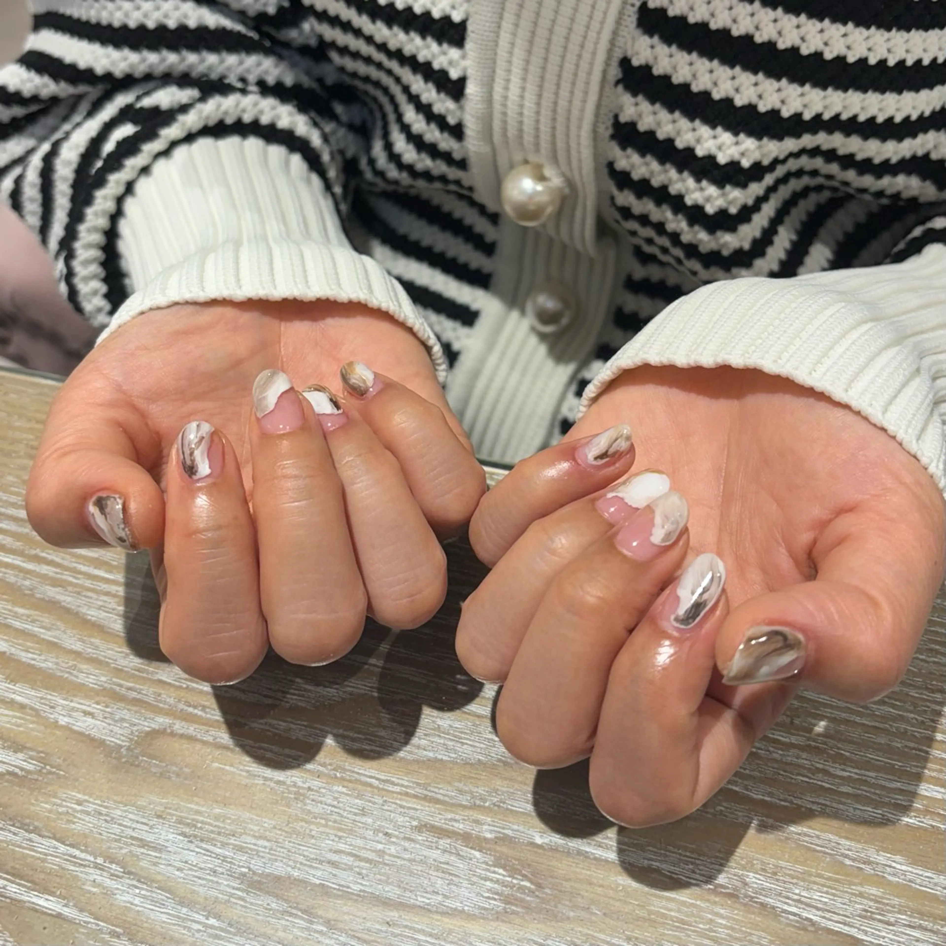 ミディアム erinca nail所属・村上 由衣のネイルデザイン