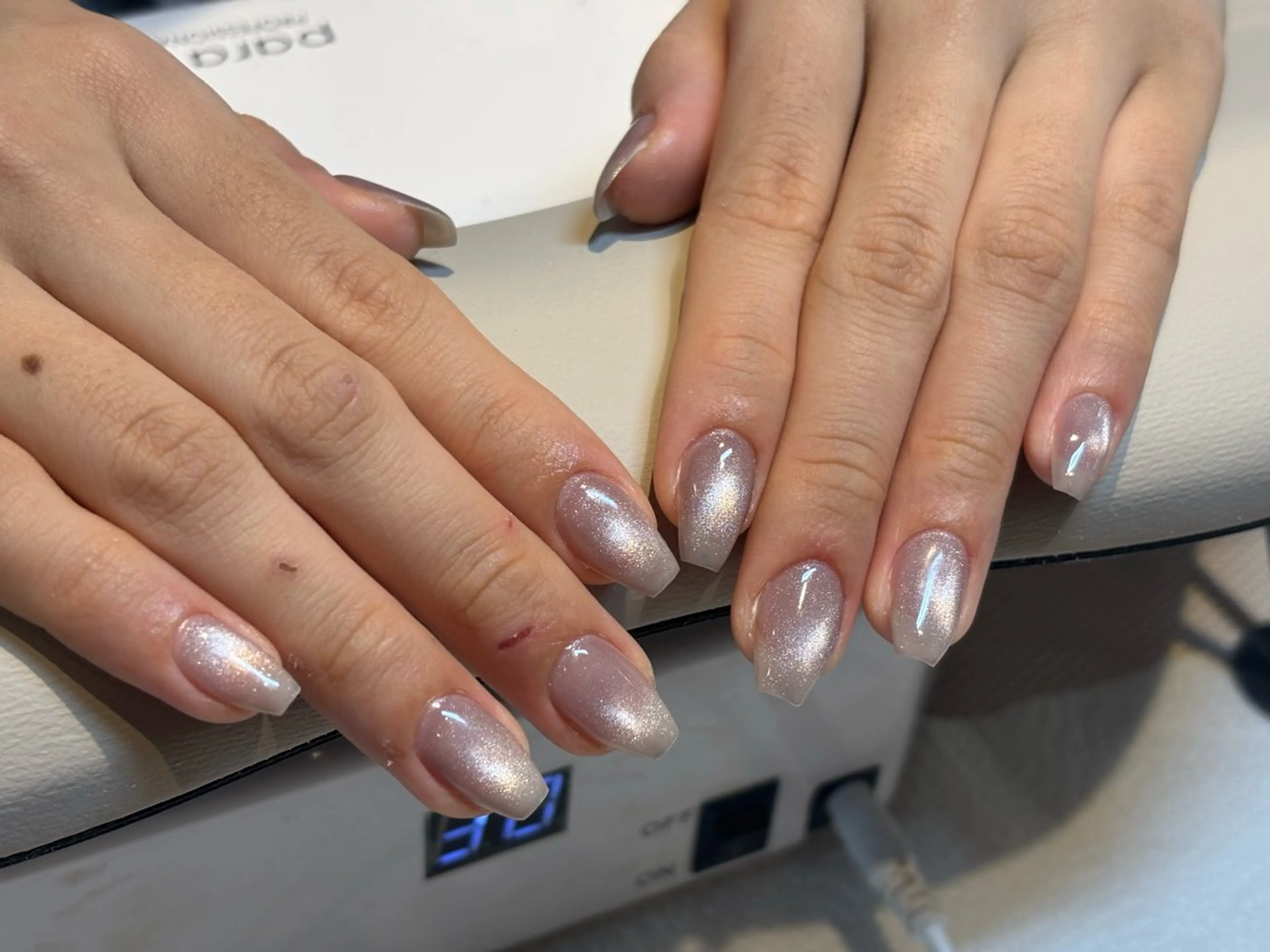 ネイル 楡井 陽菜のネイルデザイン