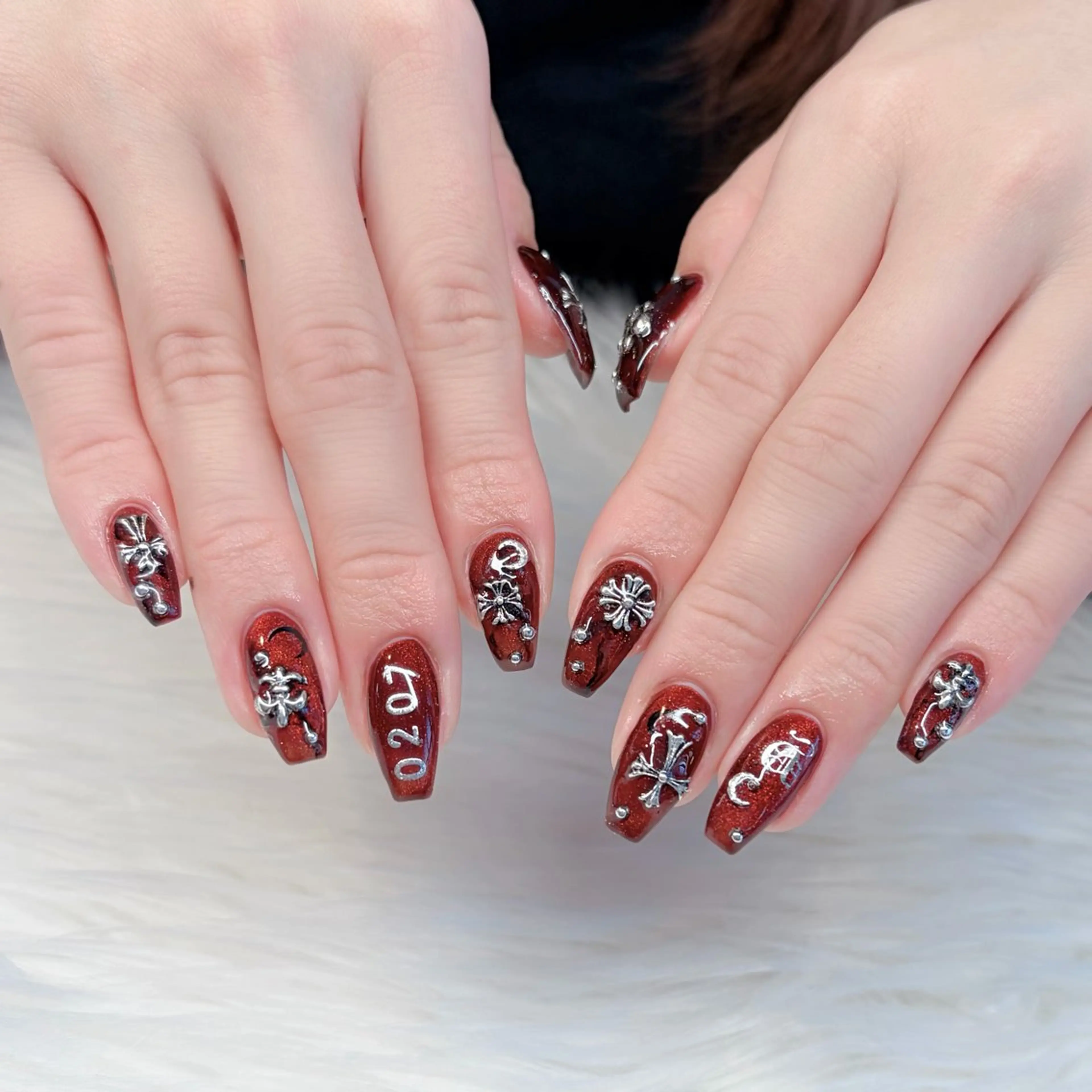 ネイル キラキラネイル マグネットネイル ニュアンスネイル ハンドネイル ぷりゅねる 心斎橋のネイルデザイン