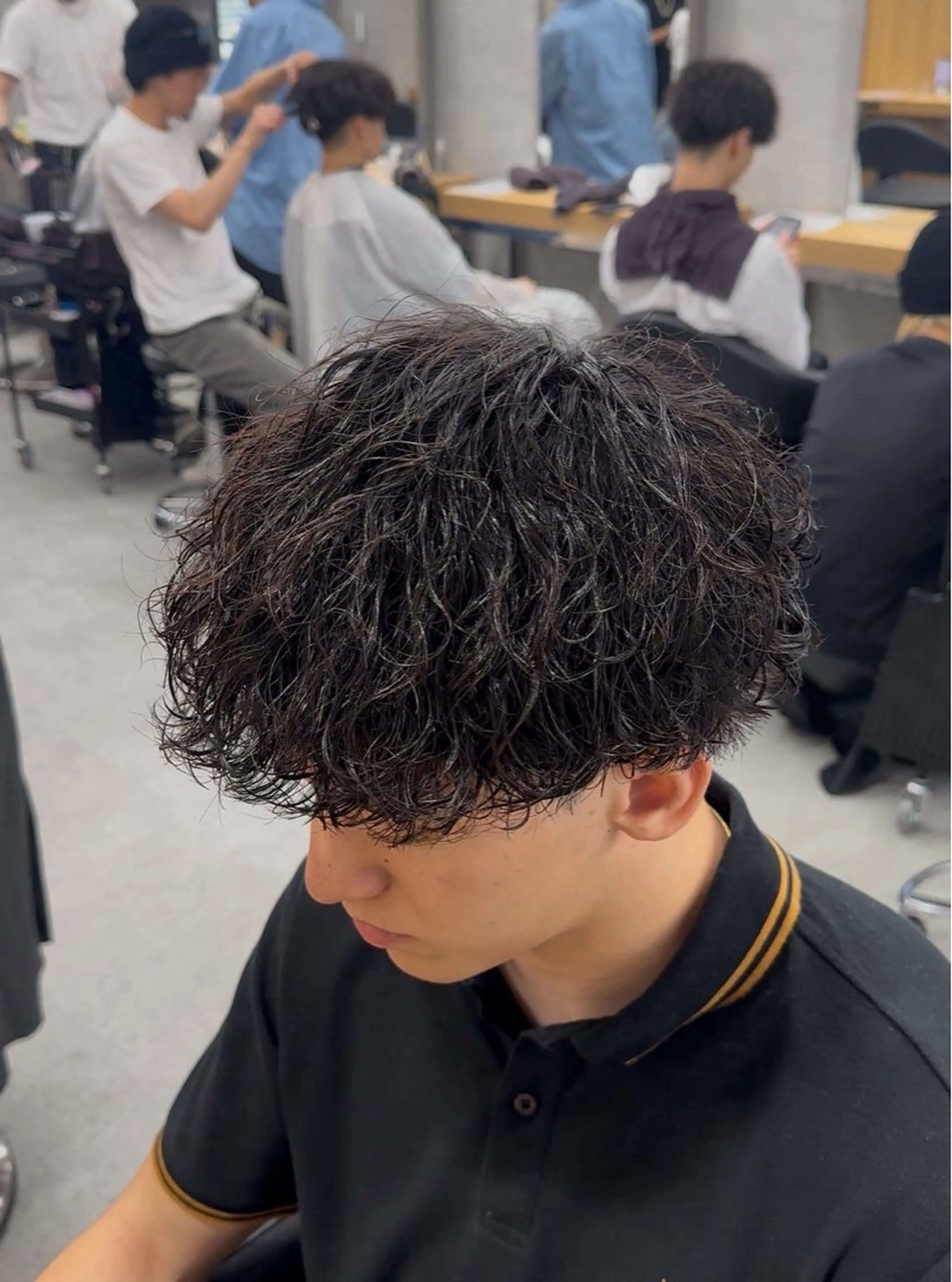 ショート パーマ ヘアアレンジ メンズ メンズパーマ メンズツイストパーマ 波巻きパーマ ツイストパーマ 💥メンズ特化美容師 "小林 海斗"💥のヘアスタイル