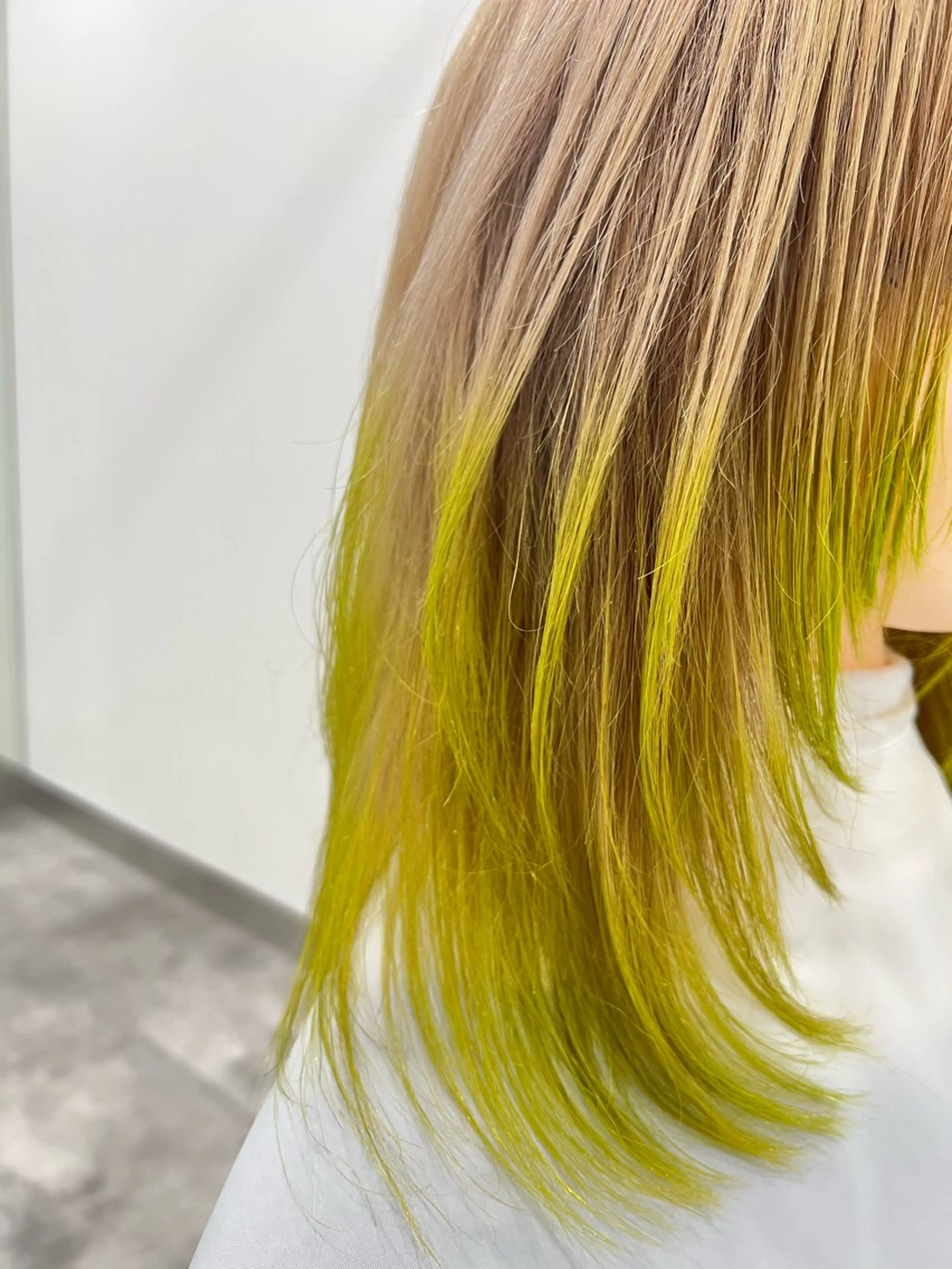 ミディアム カラー グレージュ レイヤーカット 🍀ケアブリーチ🍀 木下 心のヘアスタイル