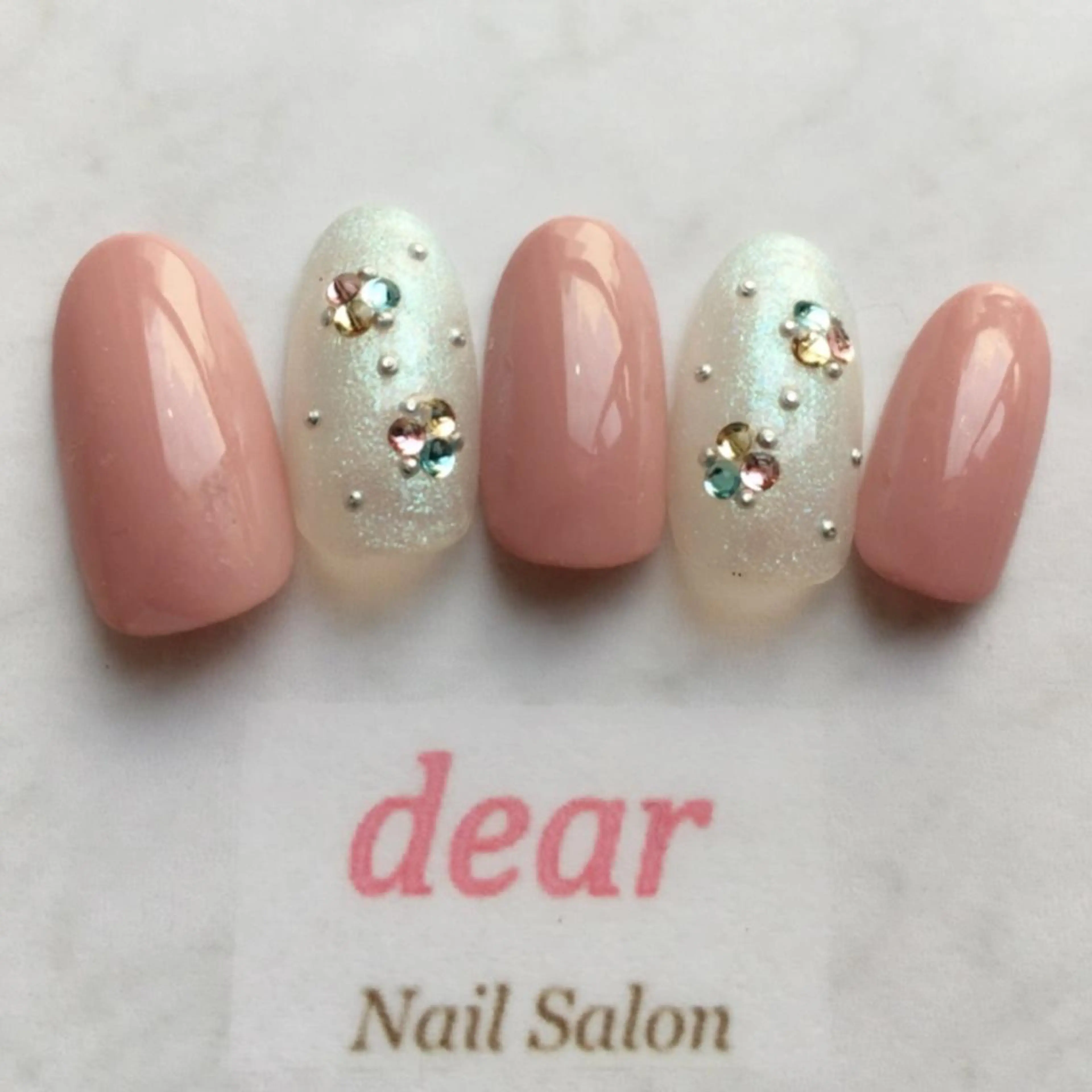 ネイル エルネイル アシスタントのネイルデザイン