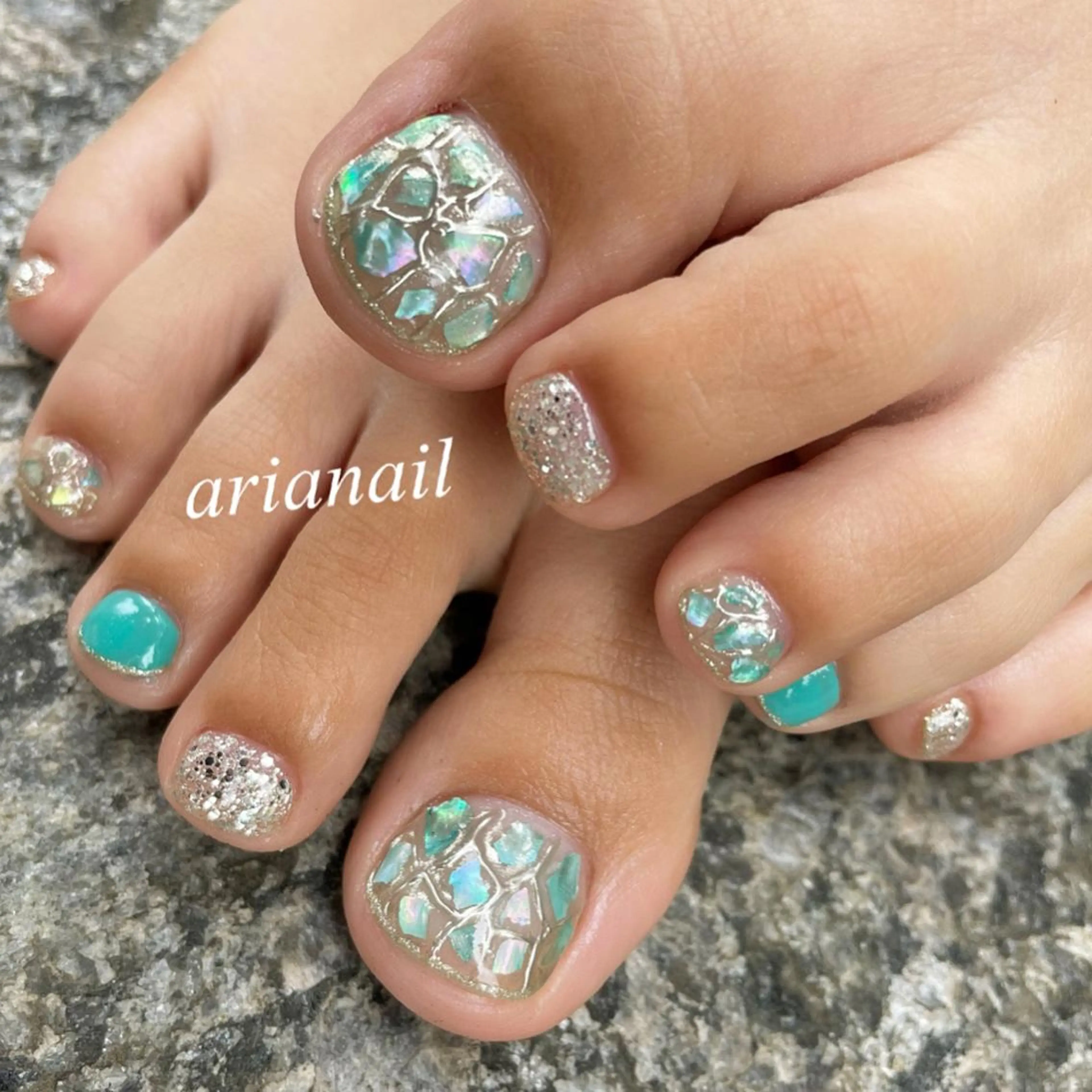 ネイル ミラーネイル sawasaki kotomiのネイルデザイン