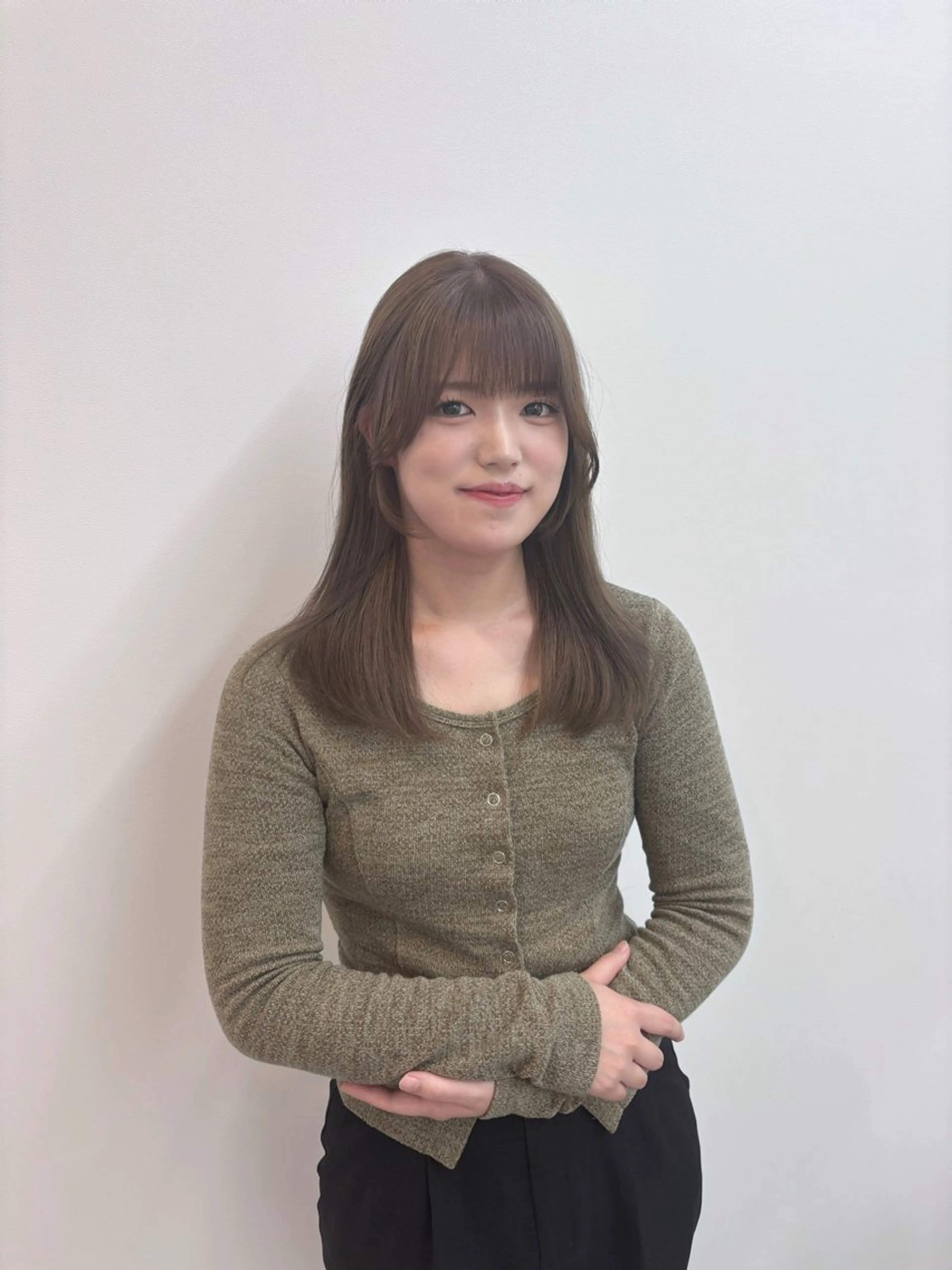 セミロング カラー ベージュカラー ダブルカラー ヘーゼル 鍋嶋 涼香のヘアスタイル