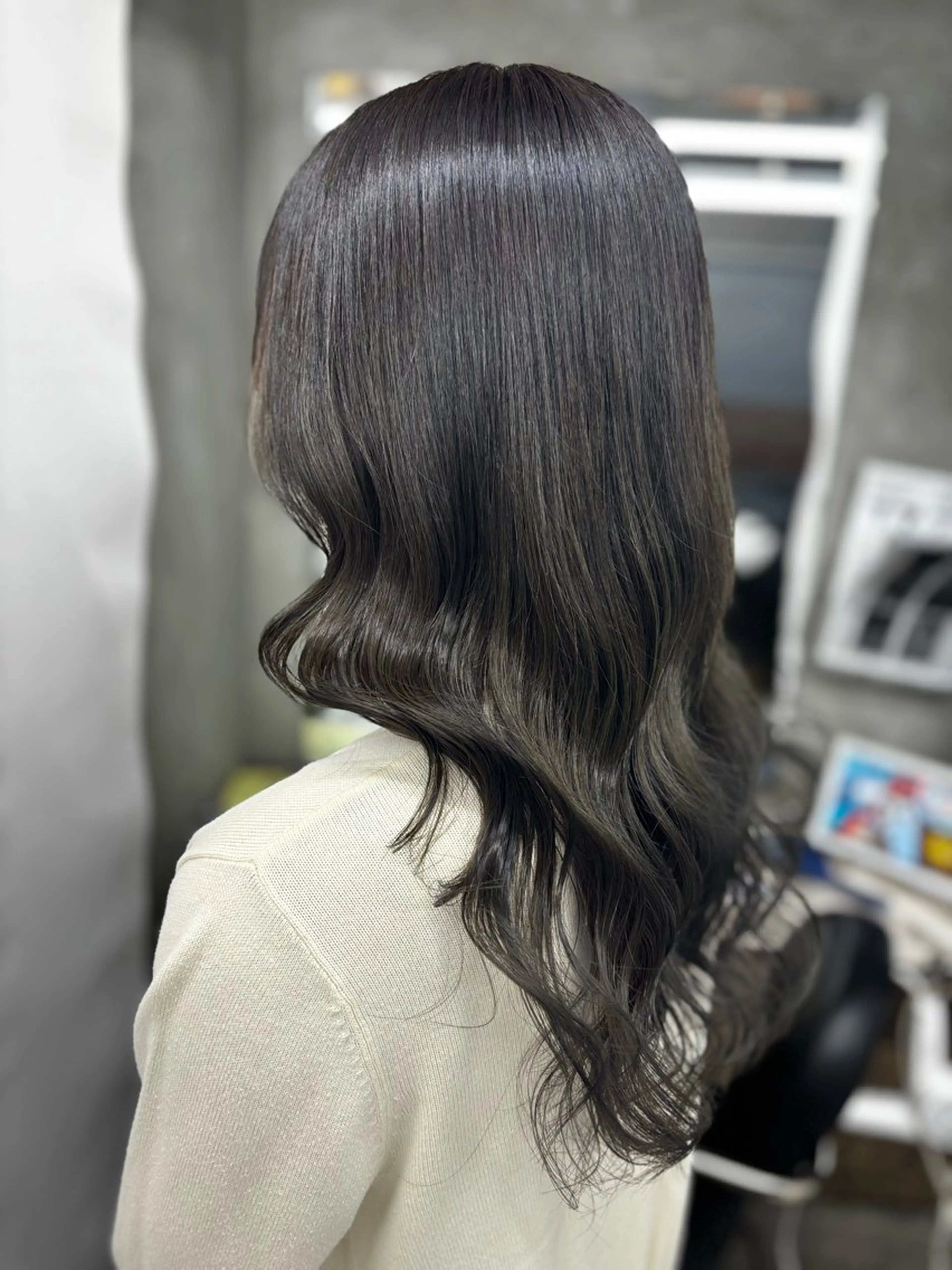 セミロング ヘアカラー トリートメント 🌟髪質改善ケアカラ ー美髪縮毛矯正y🌟のヘアスタイル