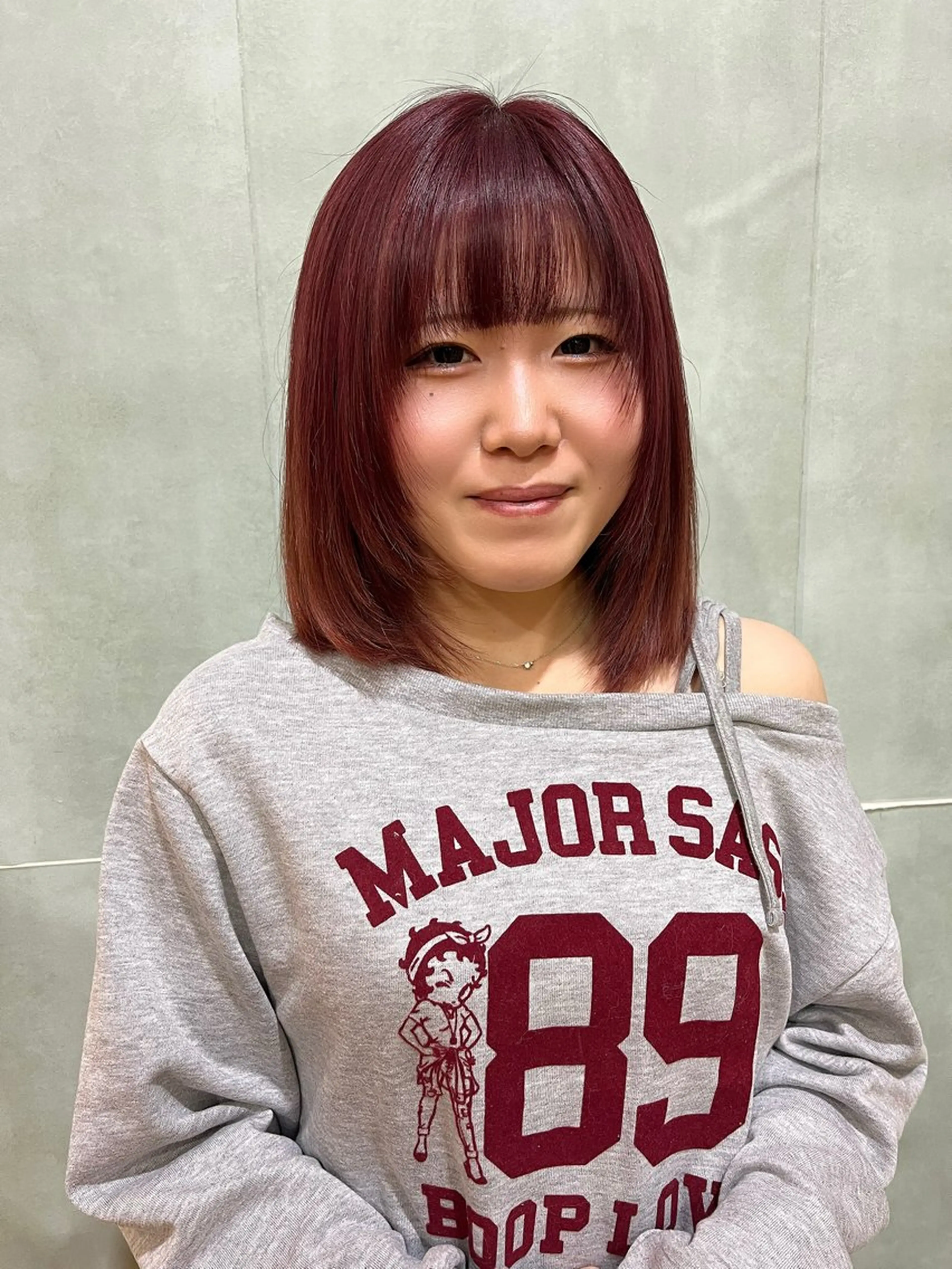 ミディアム 林 和香菜のヘアスタイル