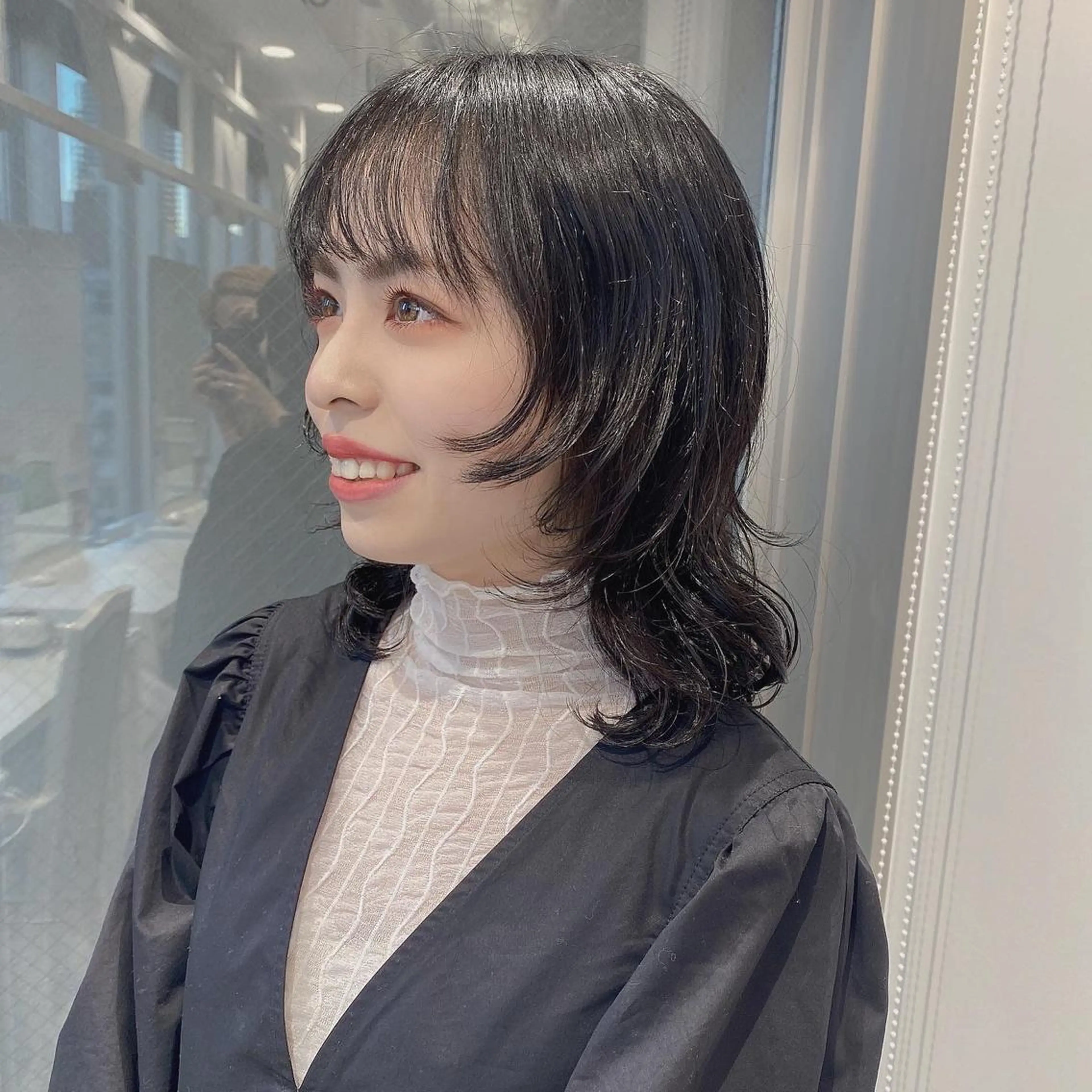 ミディアム パーマ ウルフカット ウルフカット／吉村 桃子のヘアスタイル