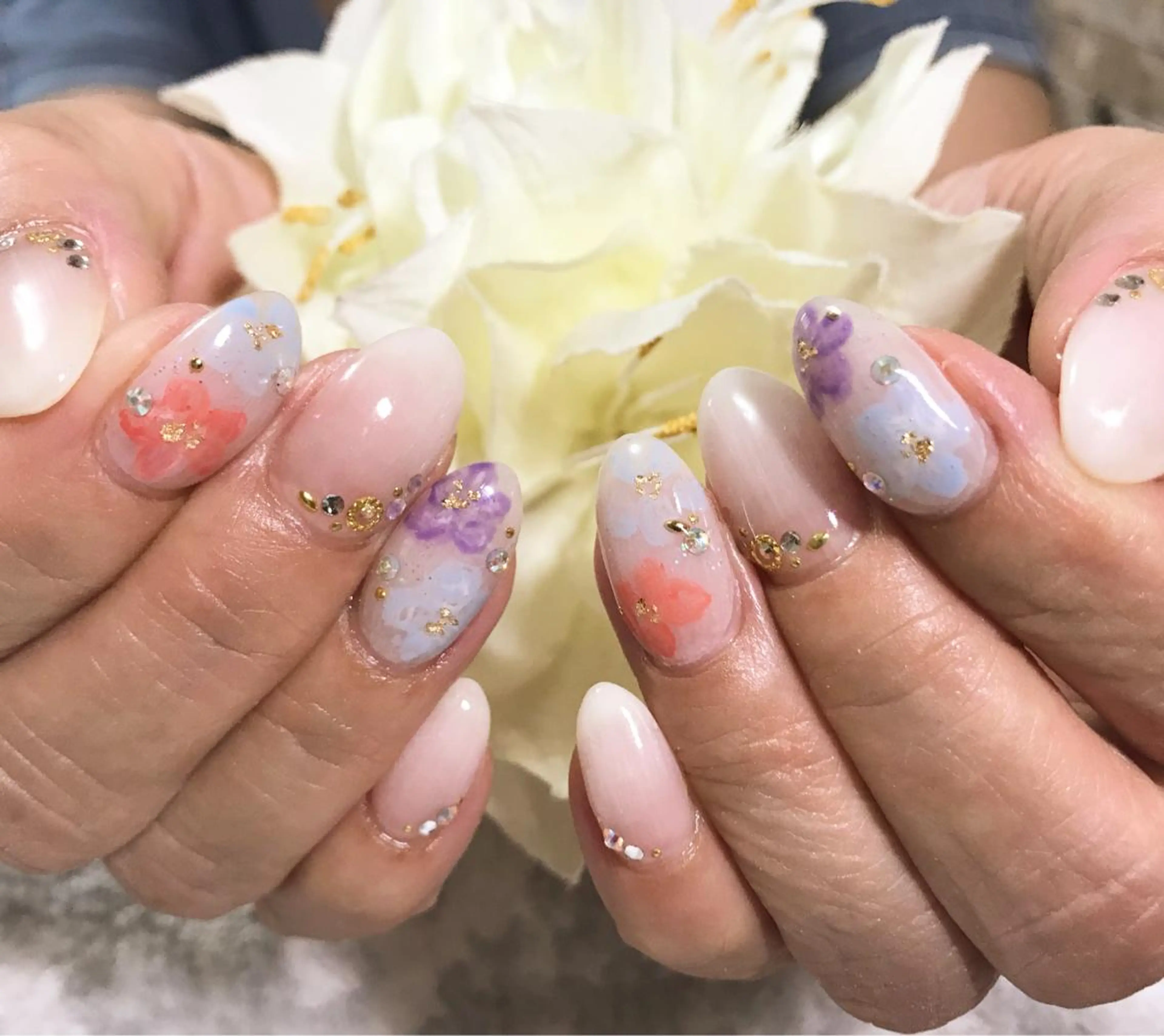 ネイル フラワーネイル フットネイル シンプルネイル 春ネイル ストーンネイル ネイル フフラ所属・nail fufla ♡yamane♡のネイルデザイン