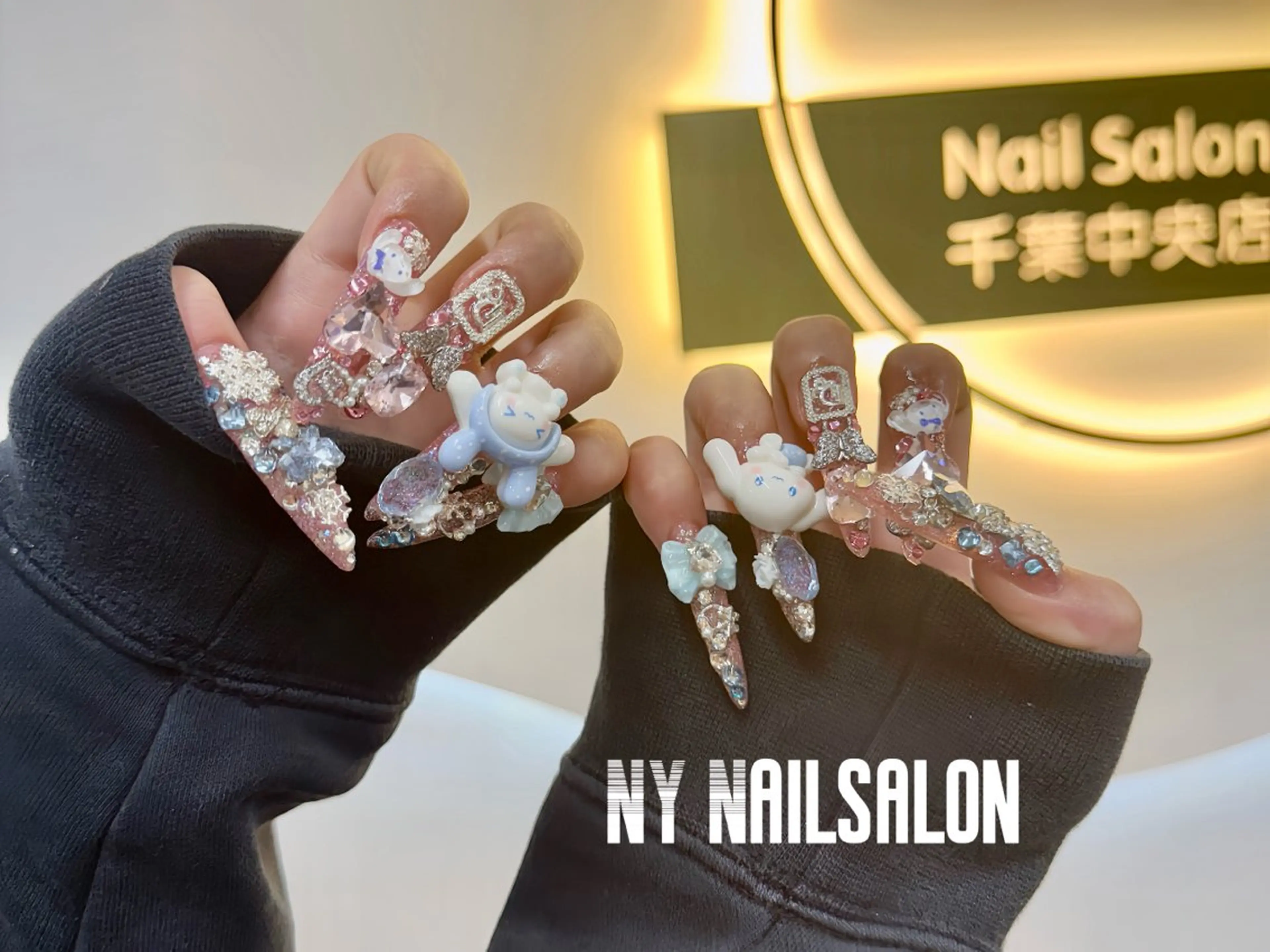 ネイル 長さ出し フットネイル フレンチネイル ジェルネイル ガーリー NYネイルサロン　千葉中央店所属・NYネイルサロン 千葉中央店のネイルデザイン