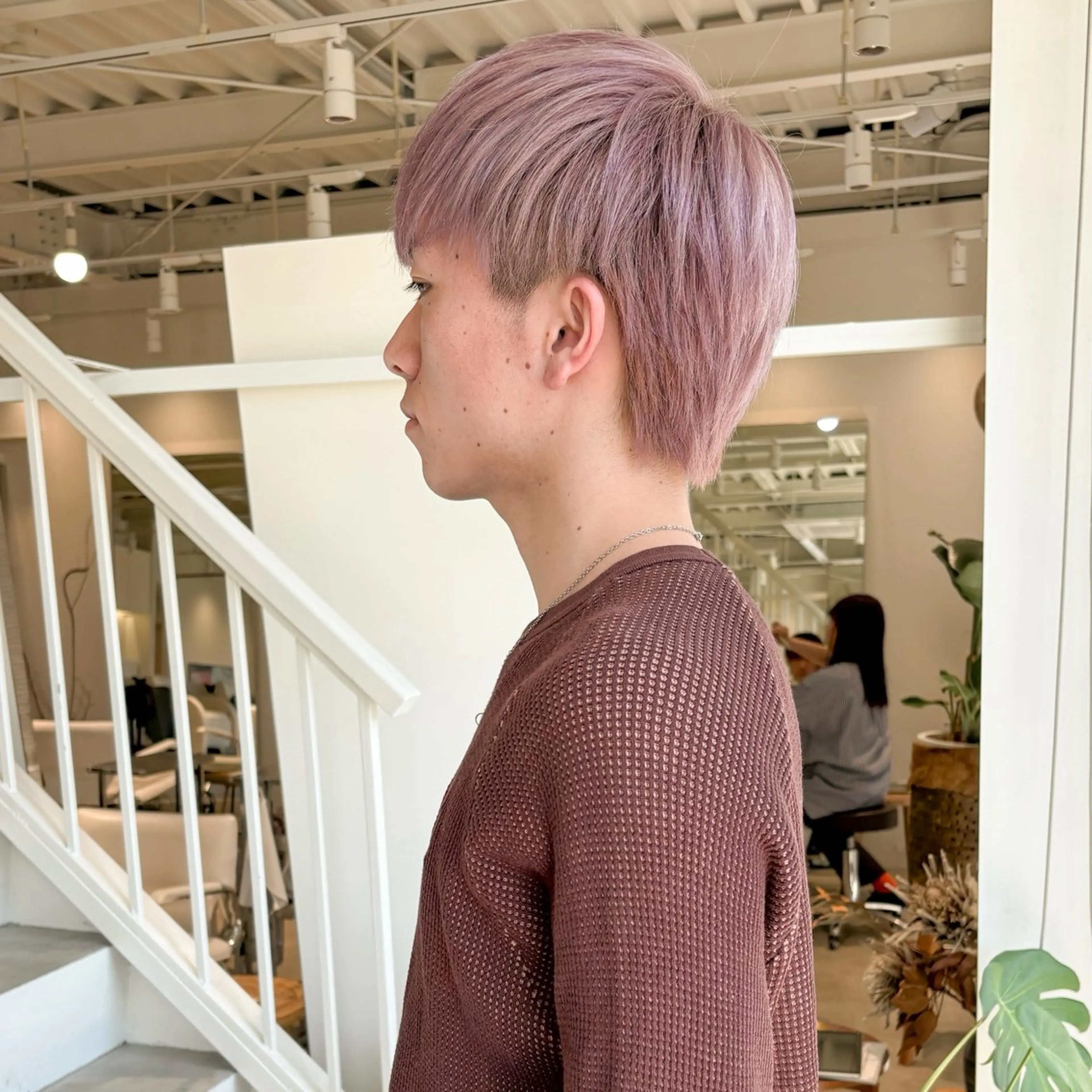 カラー メンズ メンズブリーチ ブリーチ グレージュ ラベンダーカラー ピンクカラー 安西 香利奈のヘアスタイル