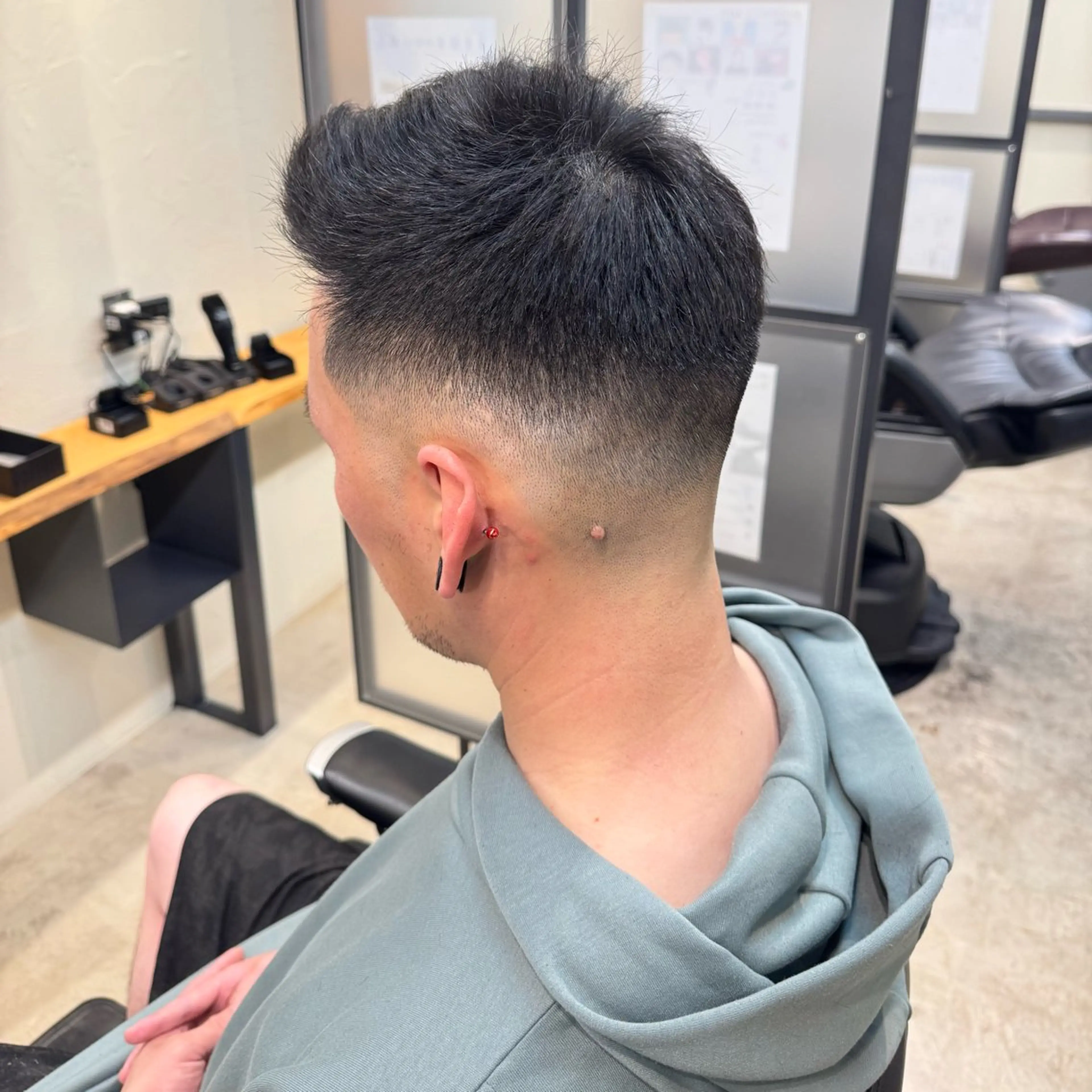 ショート メンズ 梅本 淑人のヘアスタイル