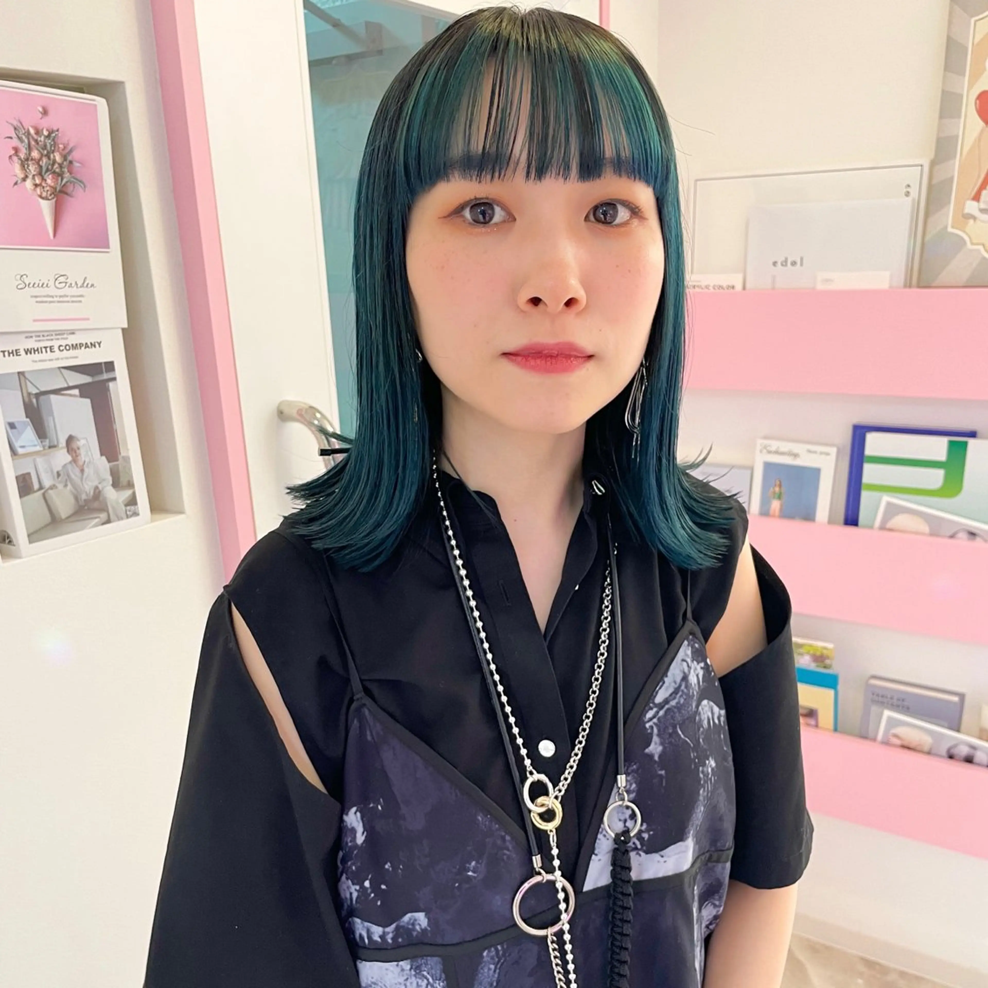 ミディアム カラー カット ヘアカラー トリートメント ボブ特化✨ 松本竜之介のヘアスタイル