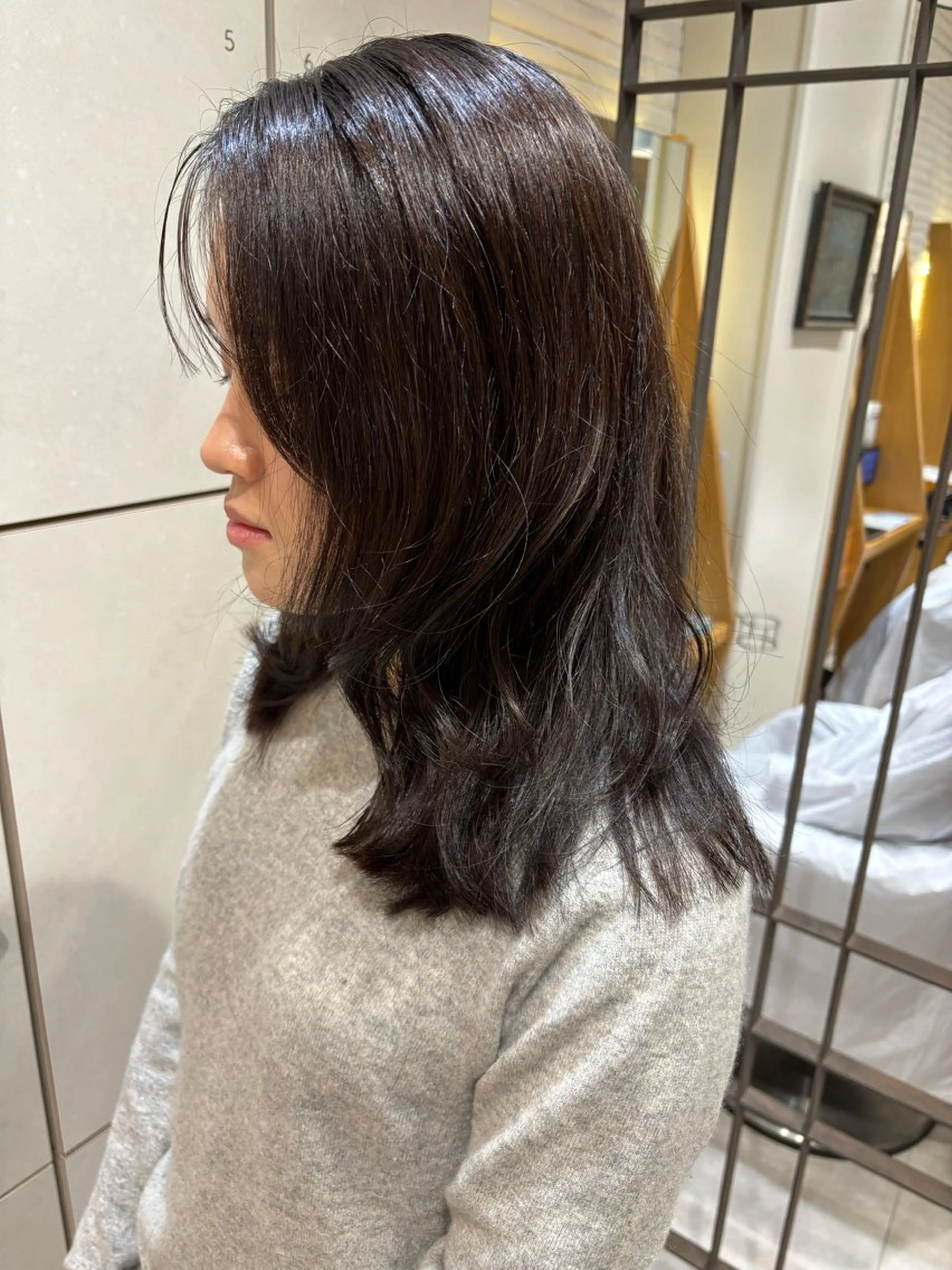 ミディアム ミディアムレイヤー レイヤーカット ボブ/ショート/金田 夏葵のヘアスタイル