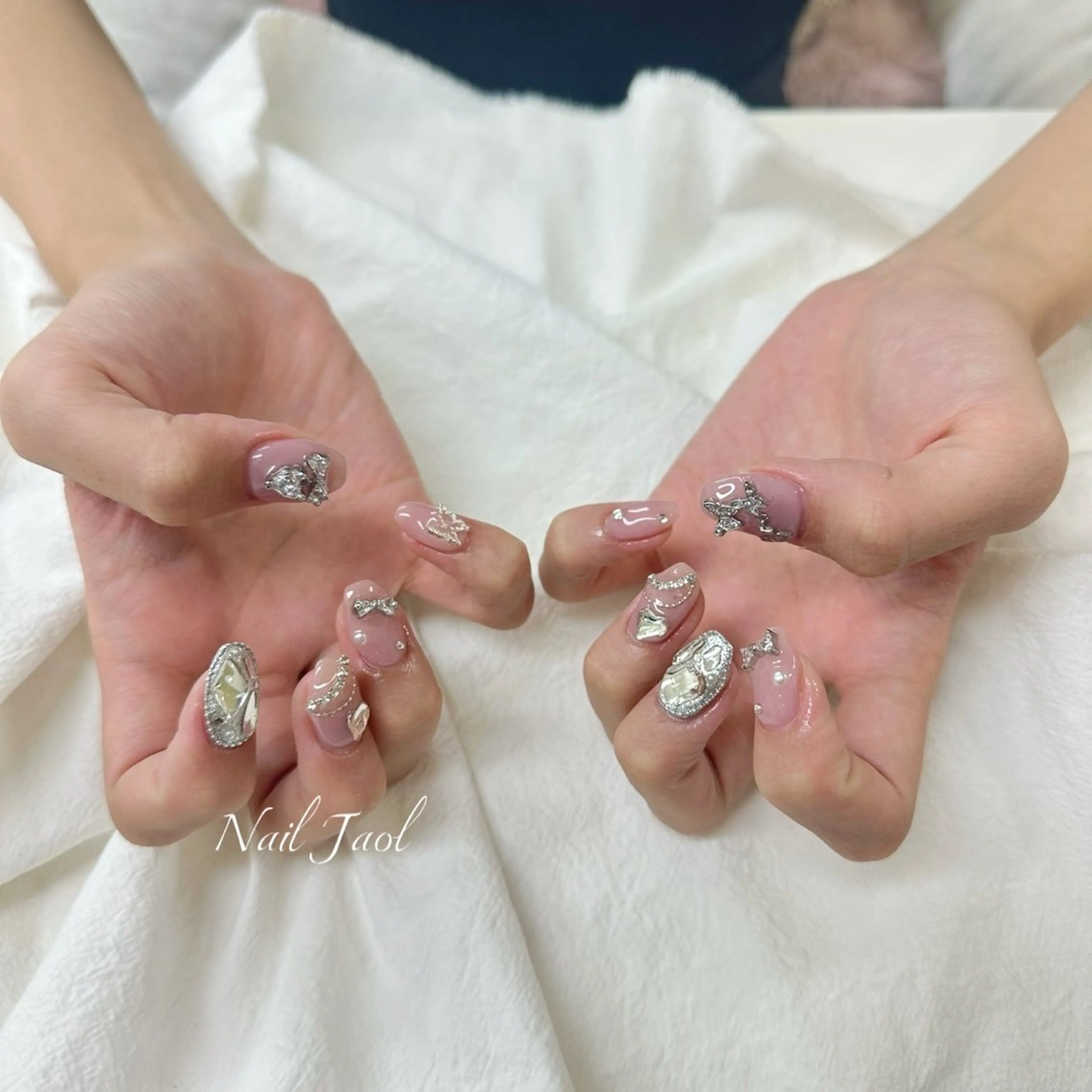 ミディアム 韓国風ヘア ハンドネイル nail jaol池袋店所属・ネイルJaol 池袋のネイルデザイン