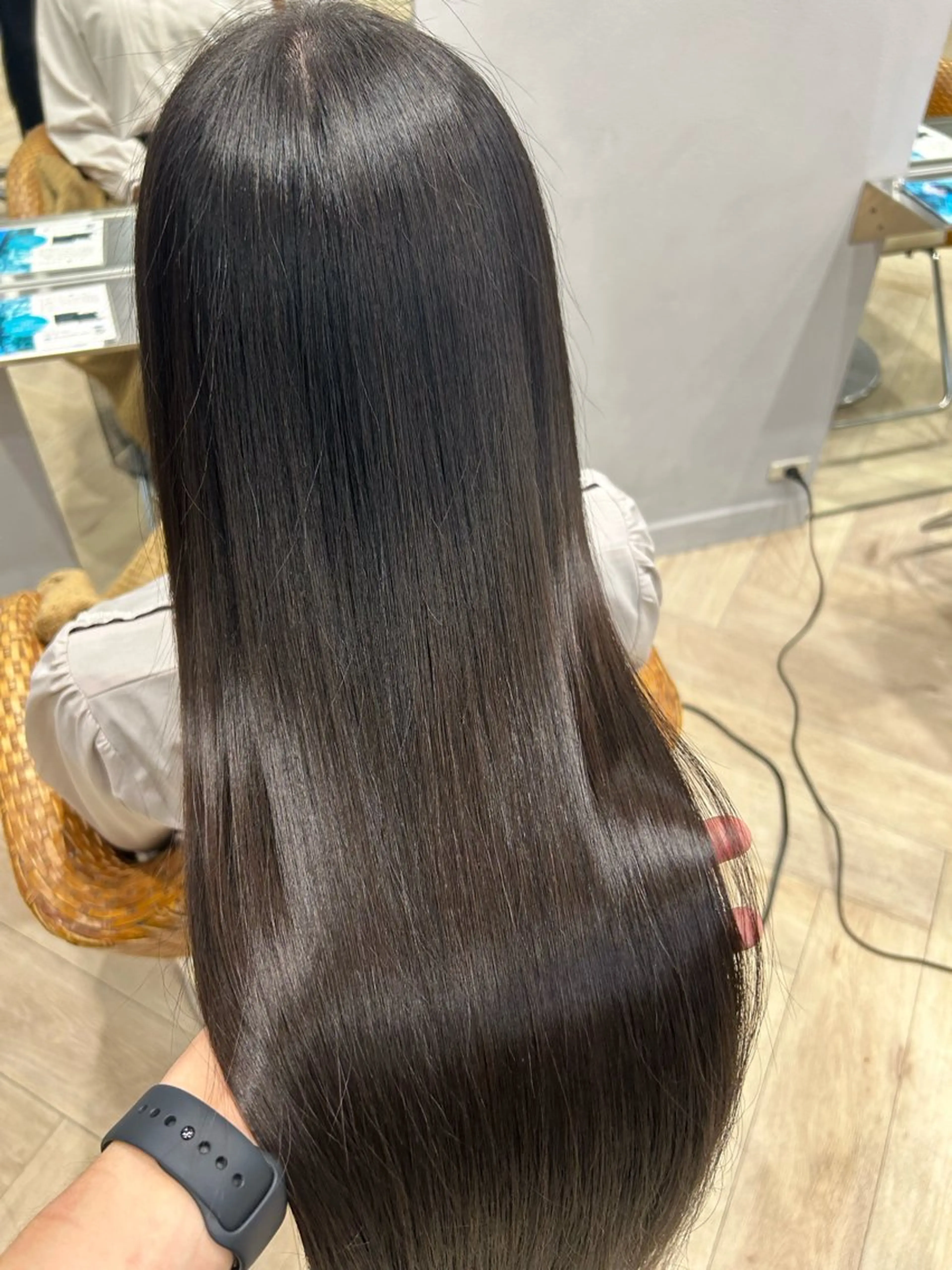 ロング hayato/透明感 カラー/グレージュのヘアスタイル