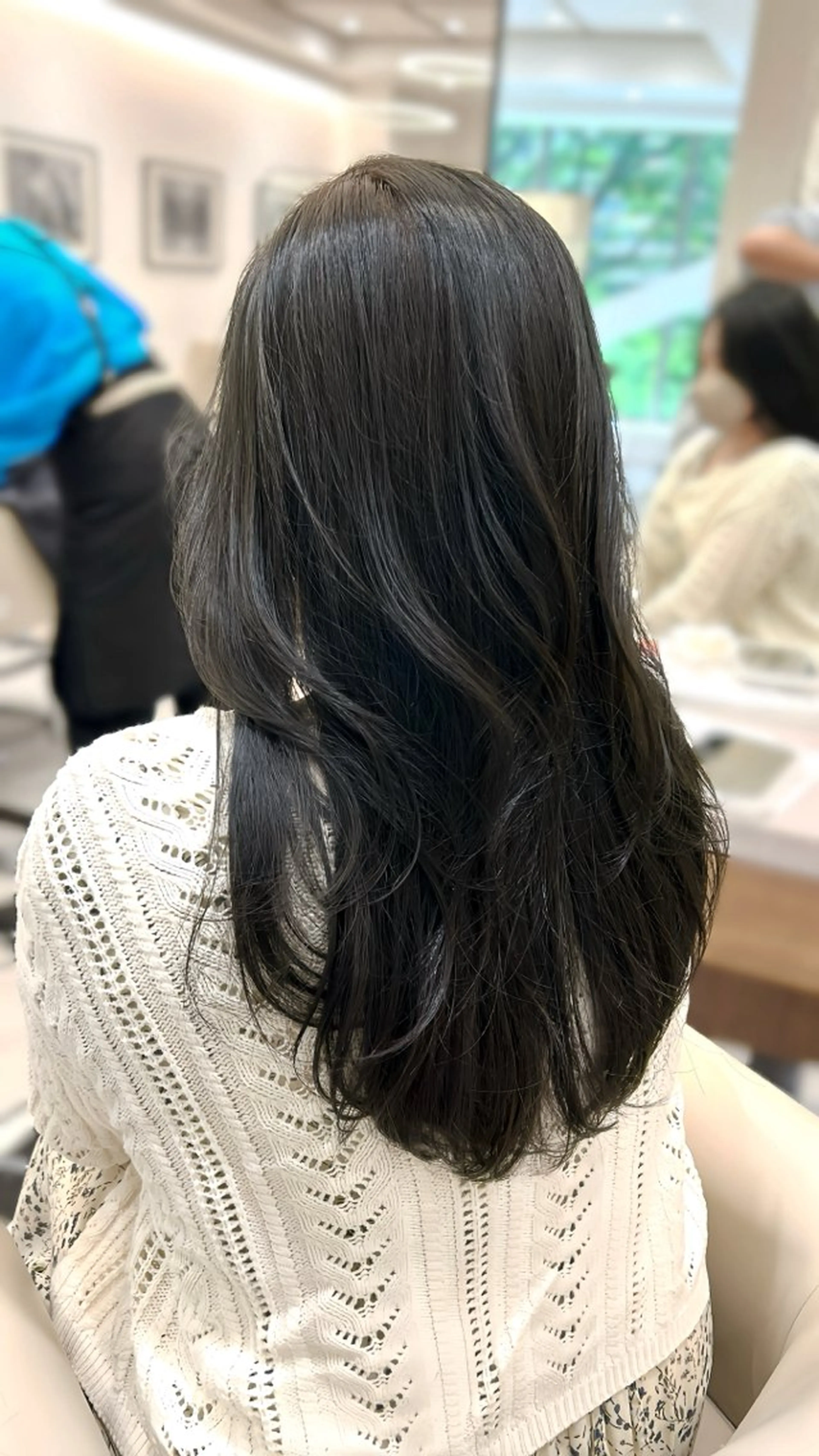 ロング レイヤーカット ガレリアエレガンテ栄店所属・ウルフカット/ ハッシュカット/山路のヘアスタイル