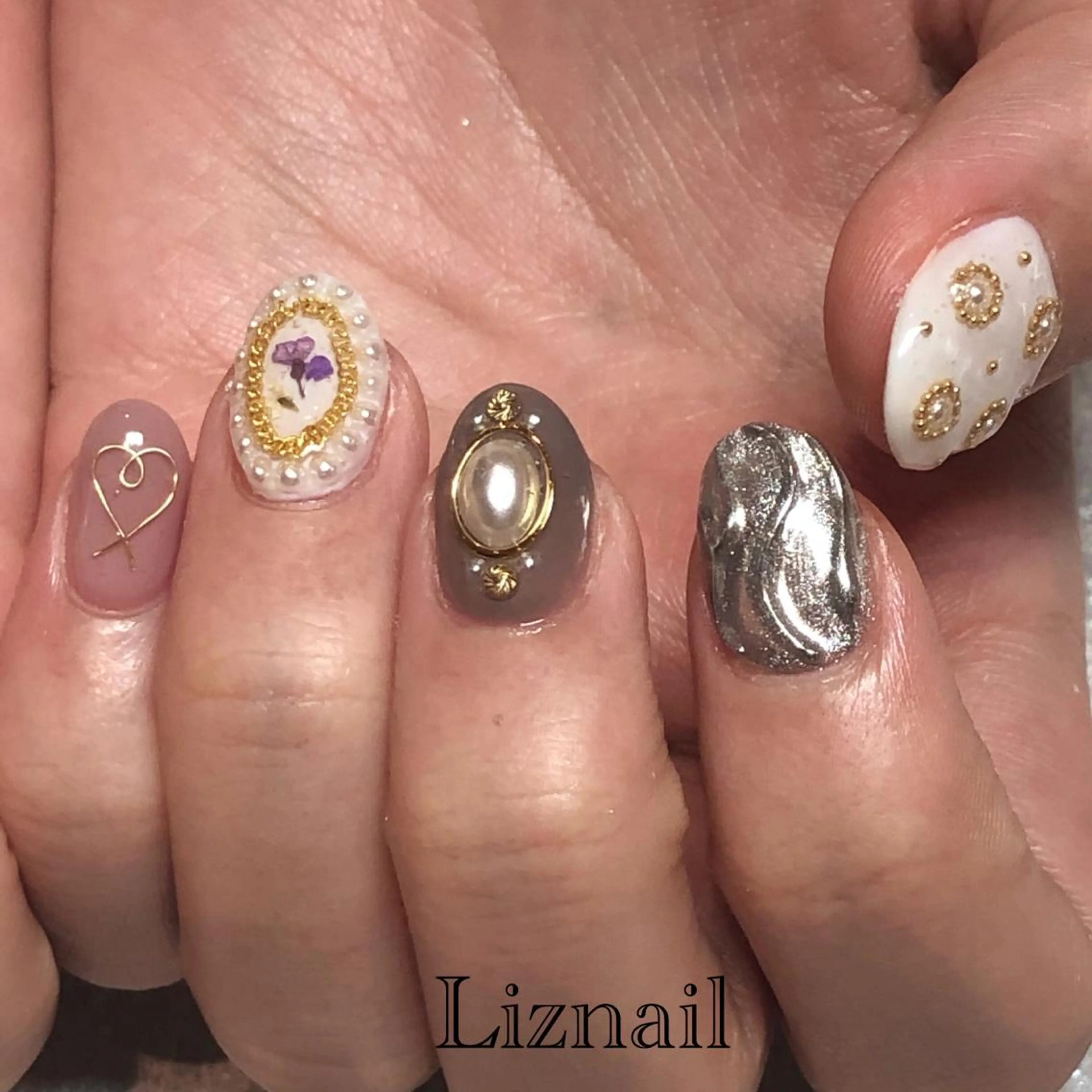 ネイル Rawr / saoriのネイルデザイン