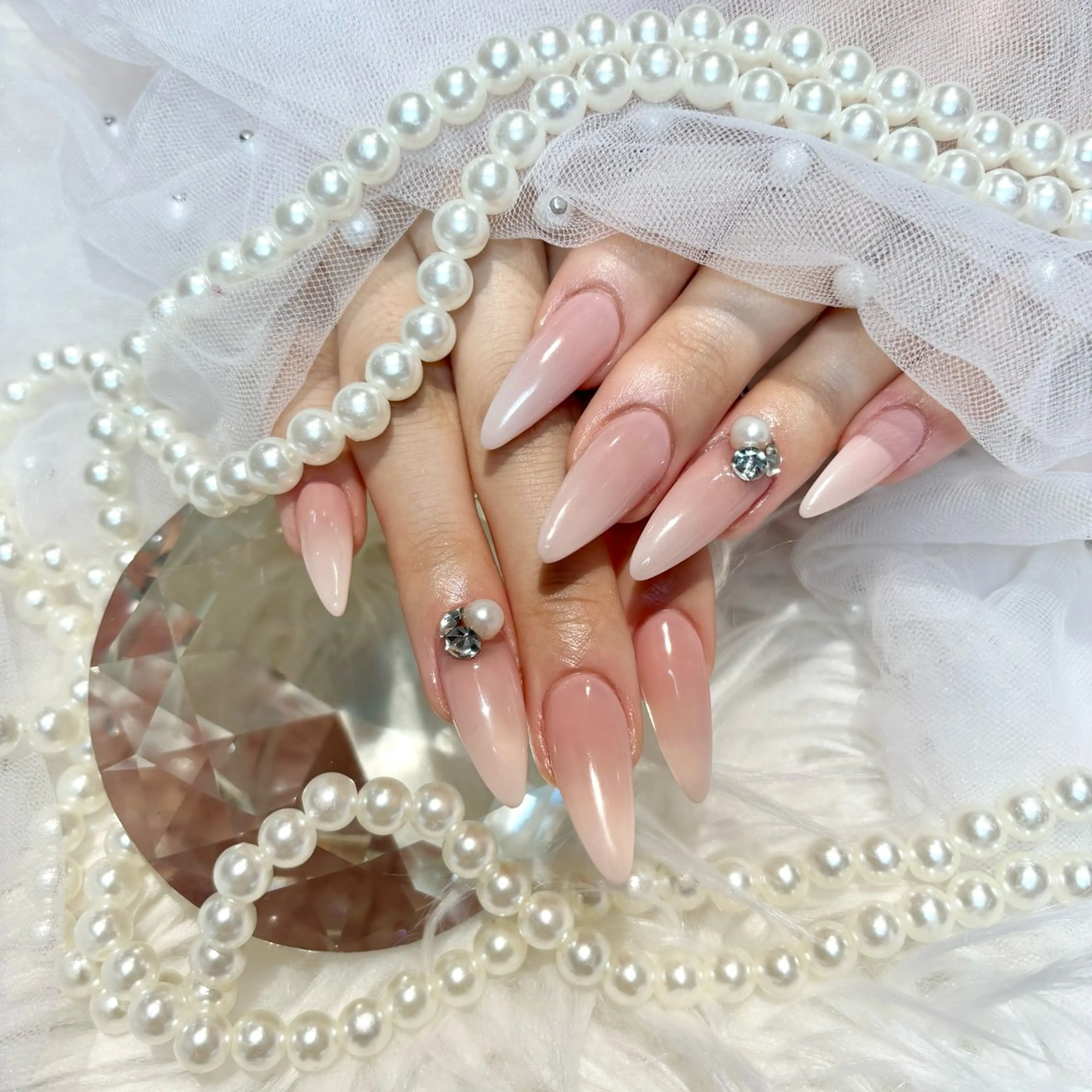 ネイル WISTERIA yunaのネイルデザイン