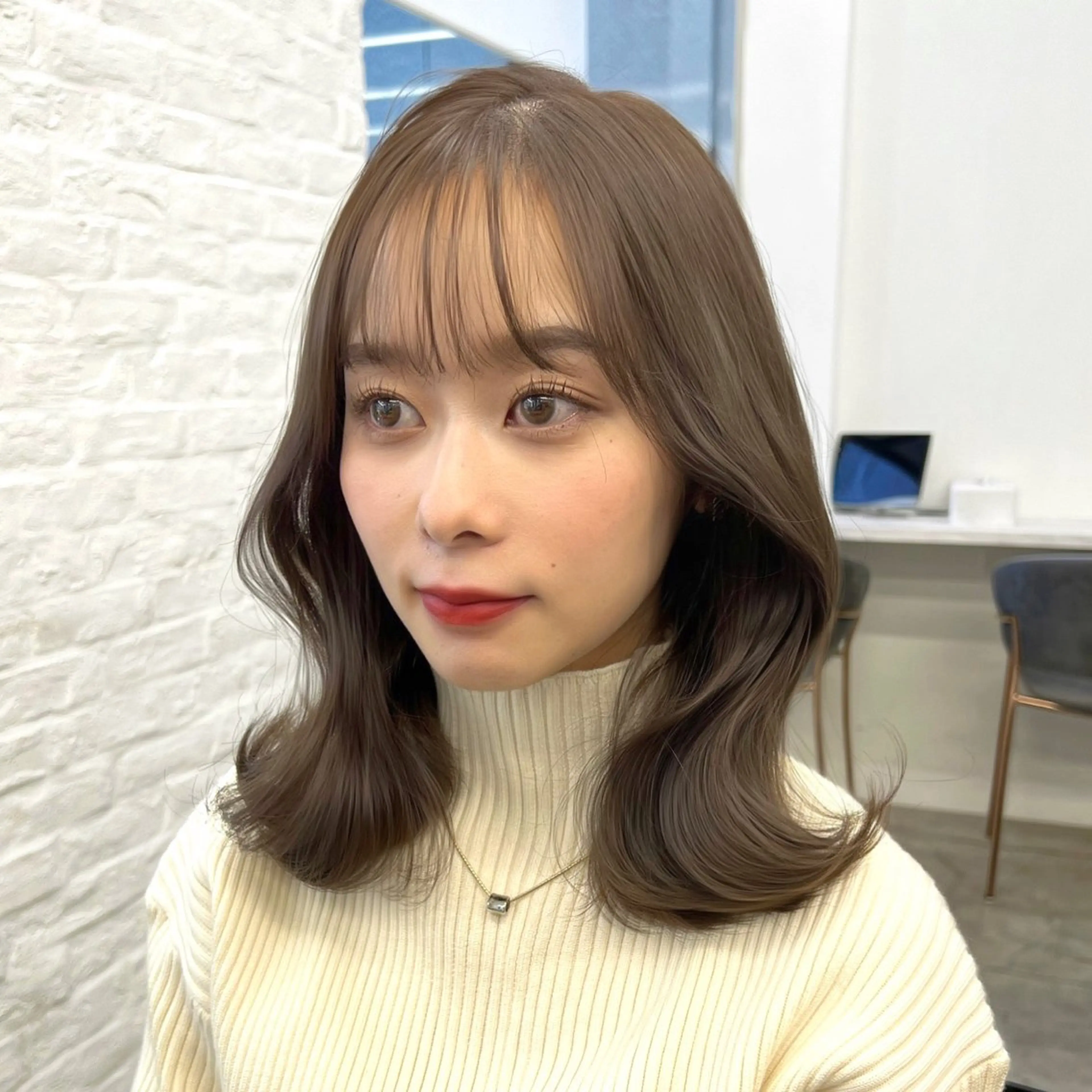 ミディアム カラー 韓国ヘア♡ 顔まわりカットayaのヘアスタイル