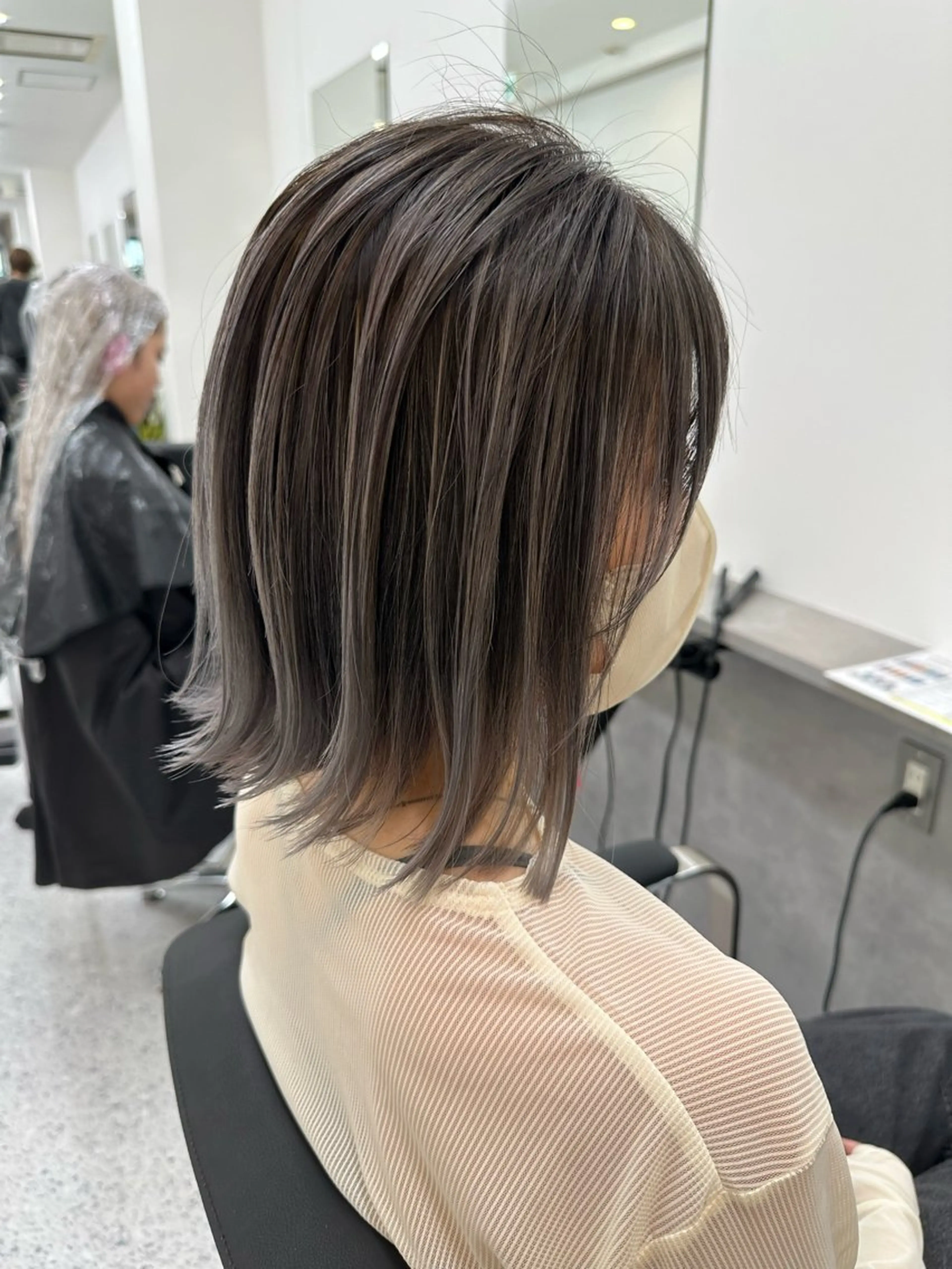 ミディアム カラー ヘアアレンジ ヘアカラー トリートメント 久米 治仁のヘアスタイル