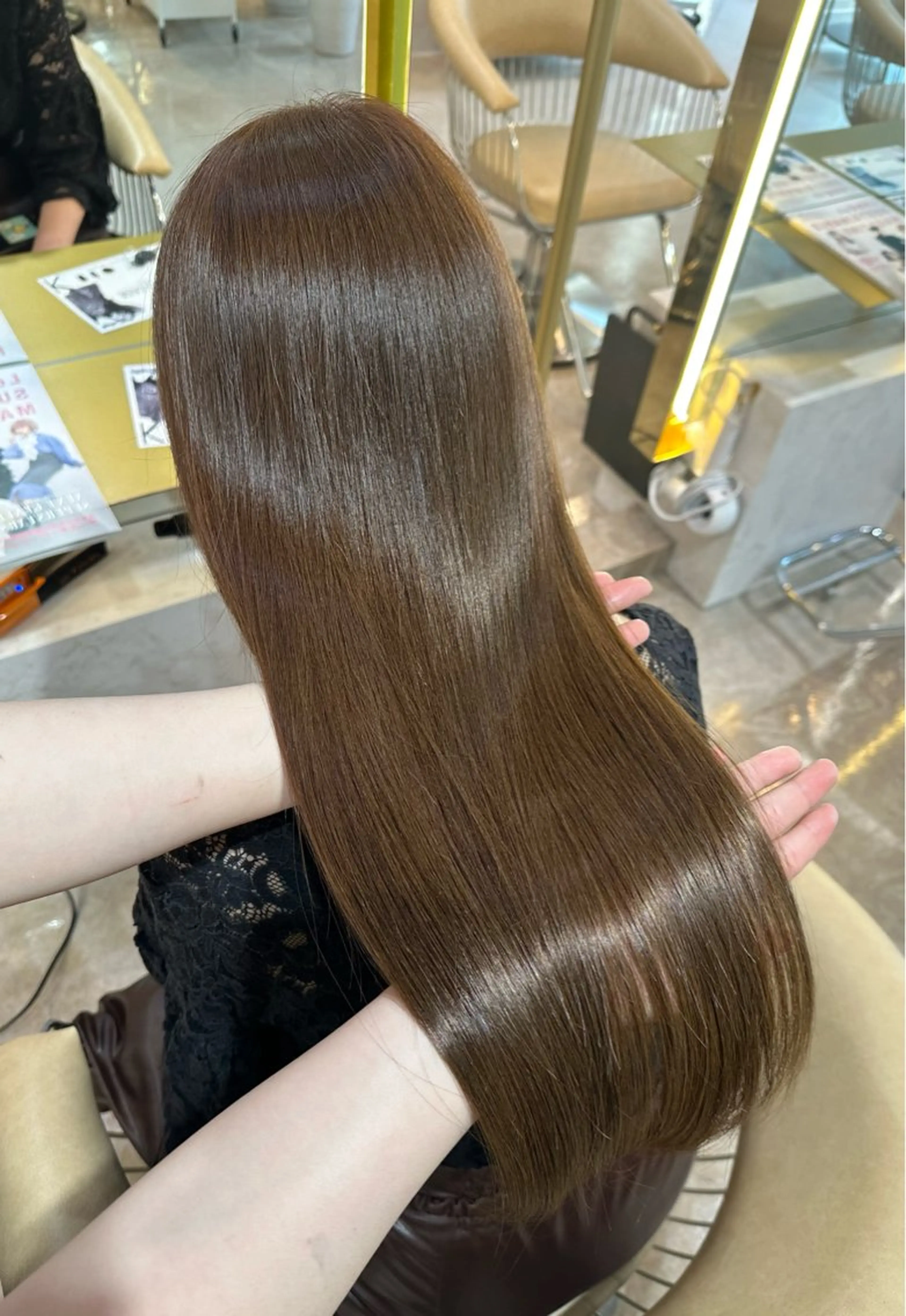 ロング カラー カット ヘアカラー トリートメント Akane レイヤー/艶カラーのヘアスタイル