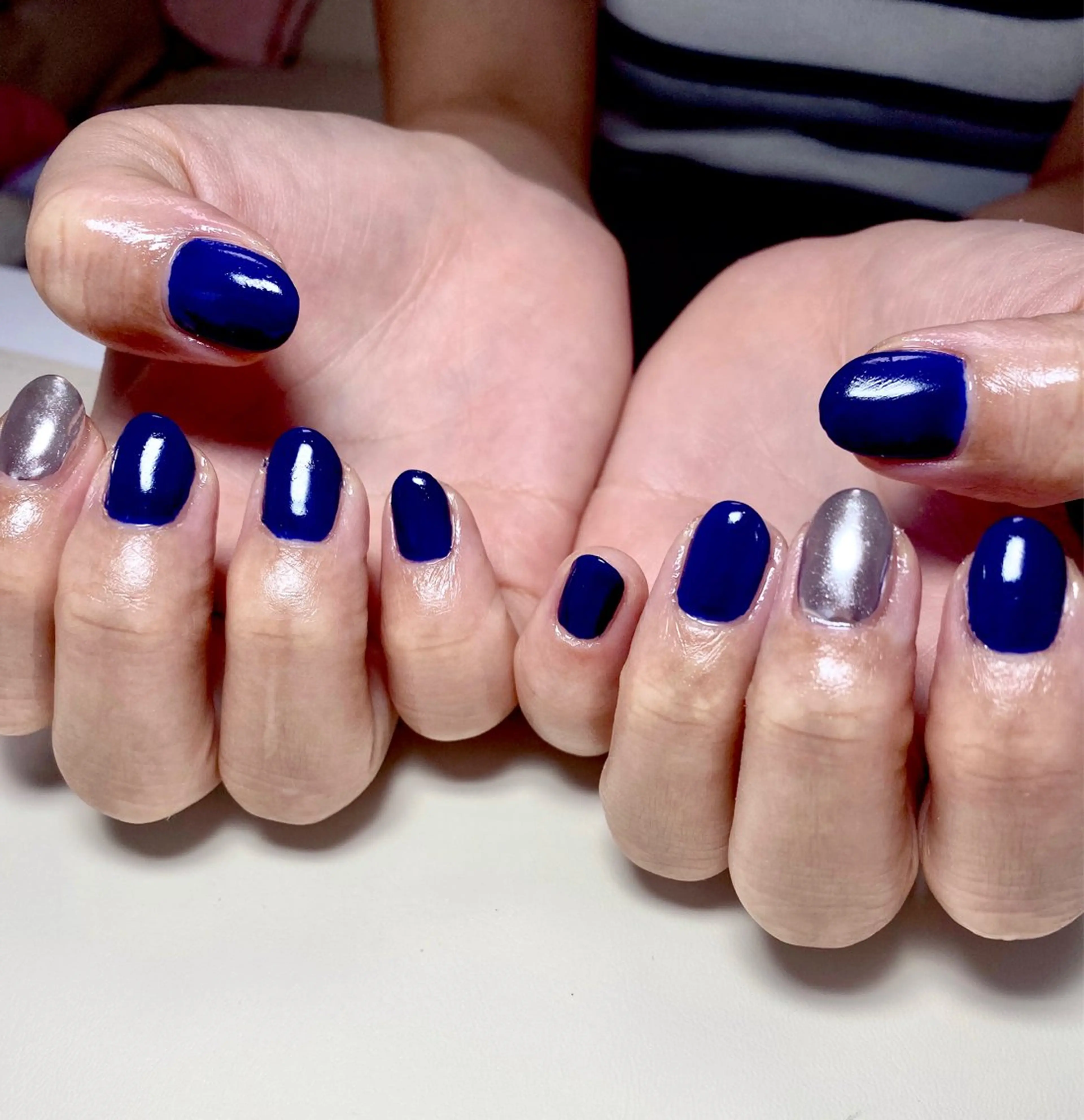 ネイル ミラーネイル ネイビー ハンドネイル Nail Salon K 🧸美爪育成のネイルデザイン