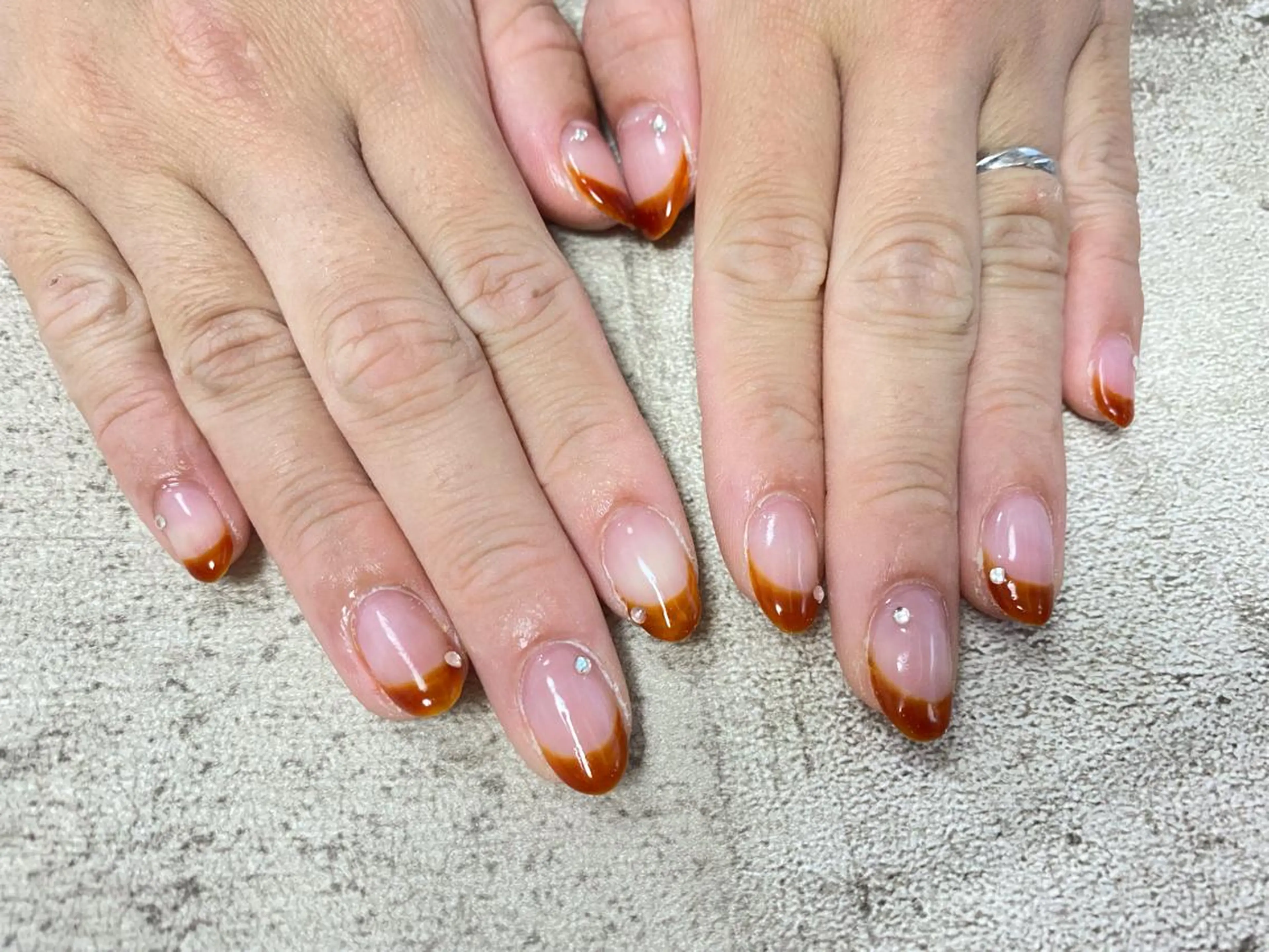 ネイル フレンチネイル Mogu nail 二子玉川のネイルデザイン