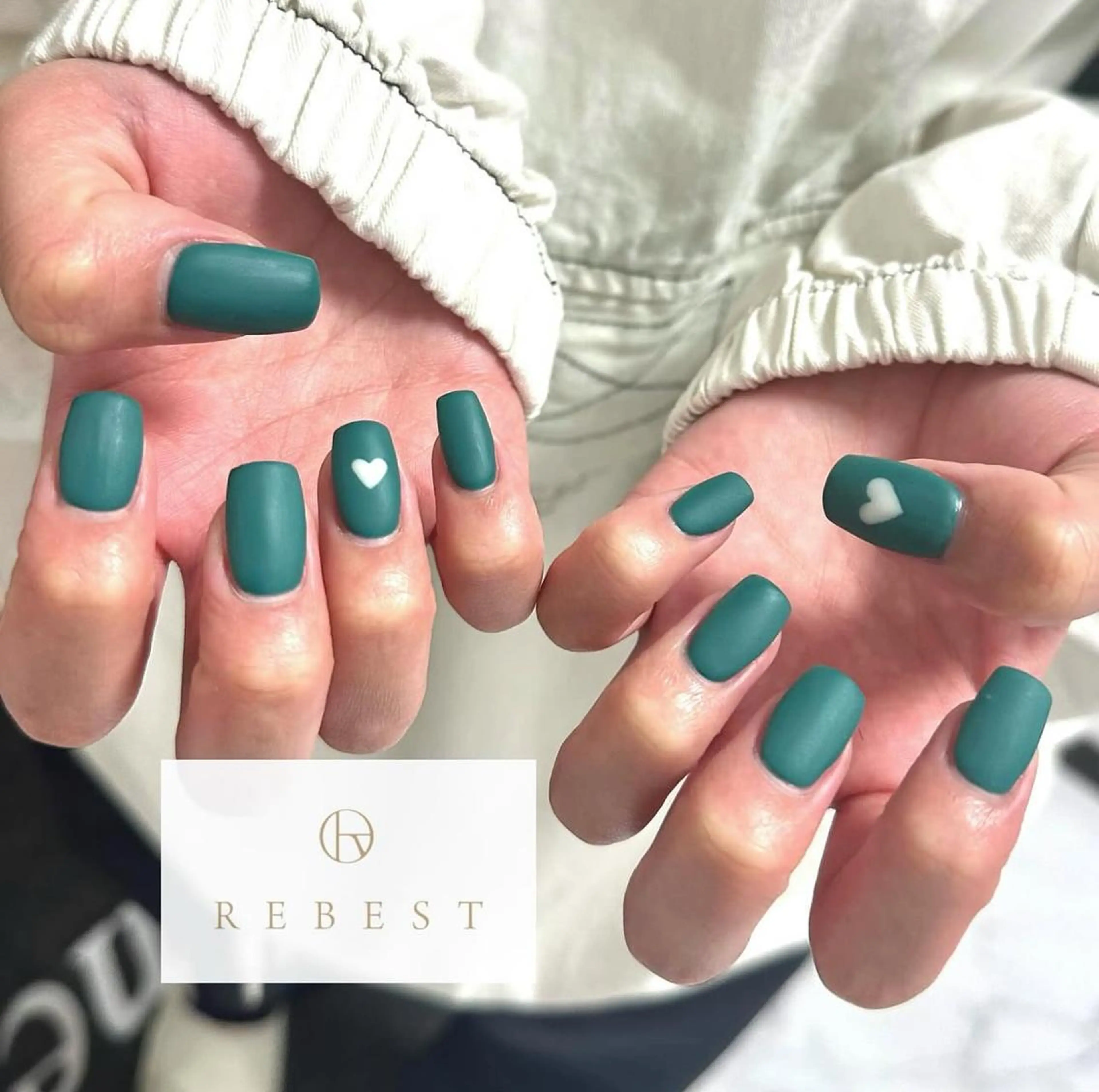 ネイル ❤️💛🩵京橋 痛ネイル⭐️3Dのネイルデザイン