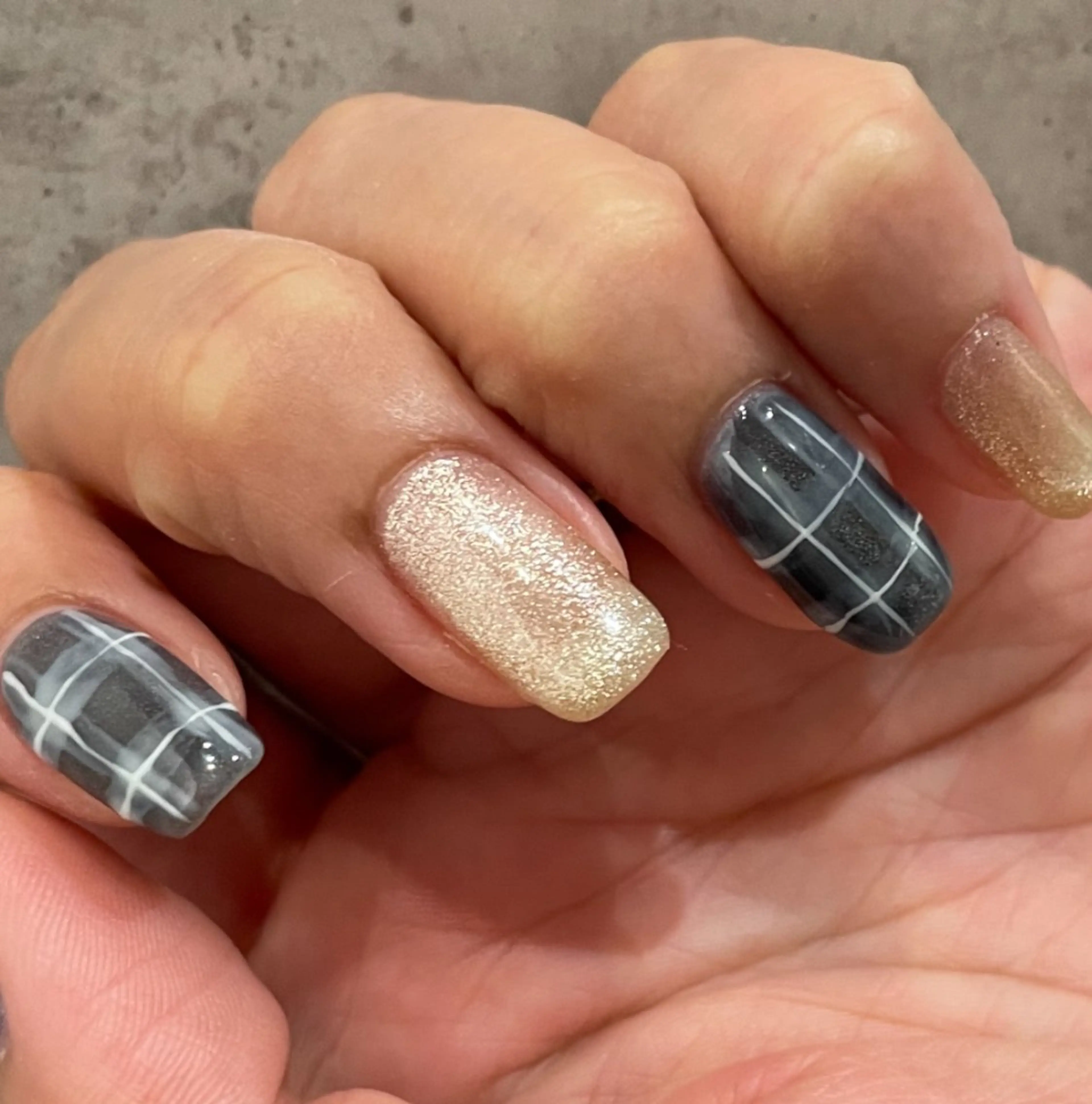 ネイル アートネイル フラワーネイル フットネイル フレンチネイル グラデーション Seemly 千田町店所属・フラワーパラジェル 🌸シームリーエミのネイルデザイン