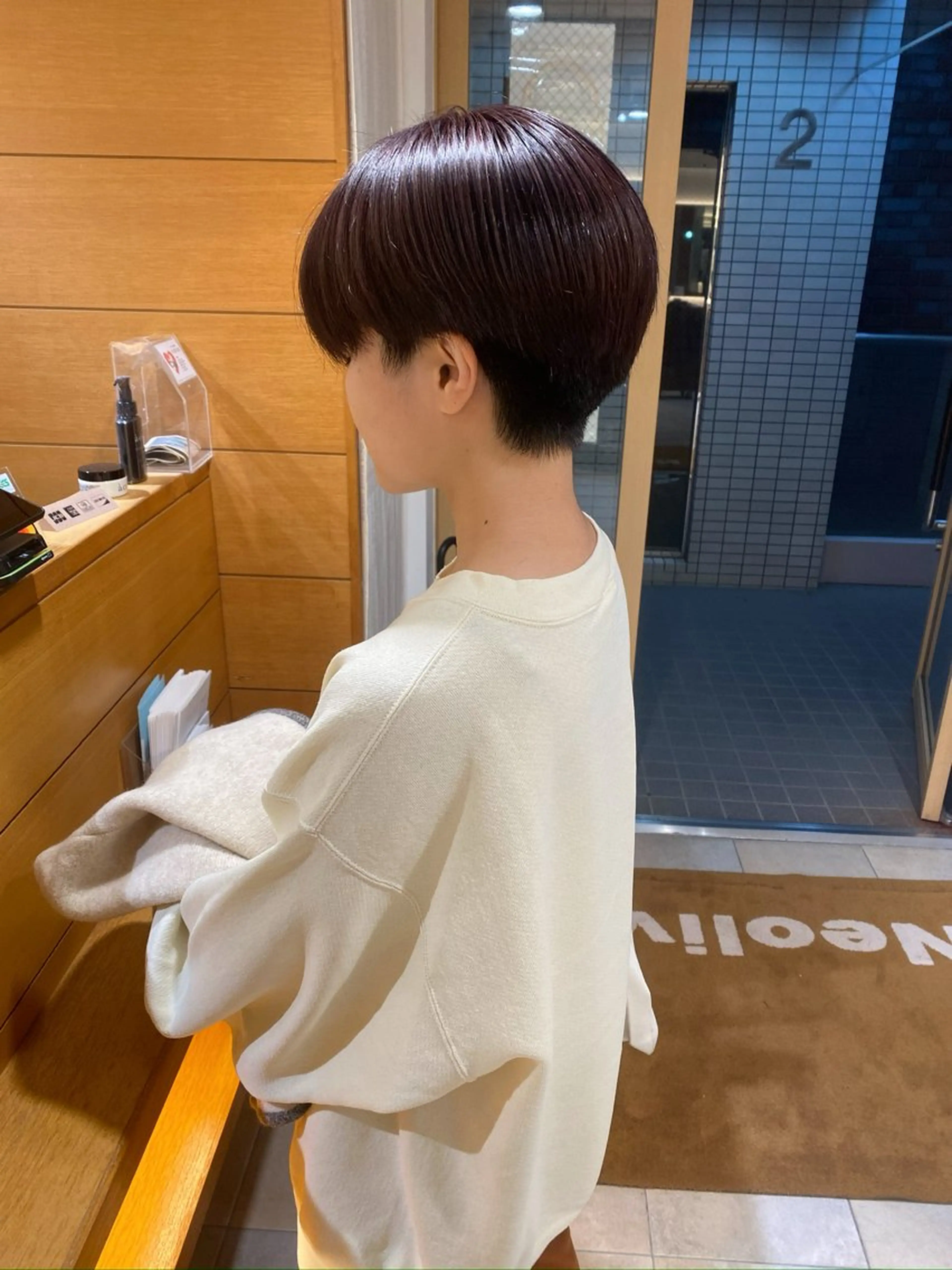 ショート カラー 谷川 あかりのヘアスタイル