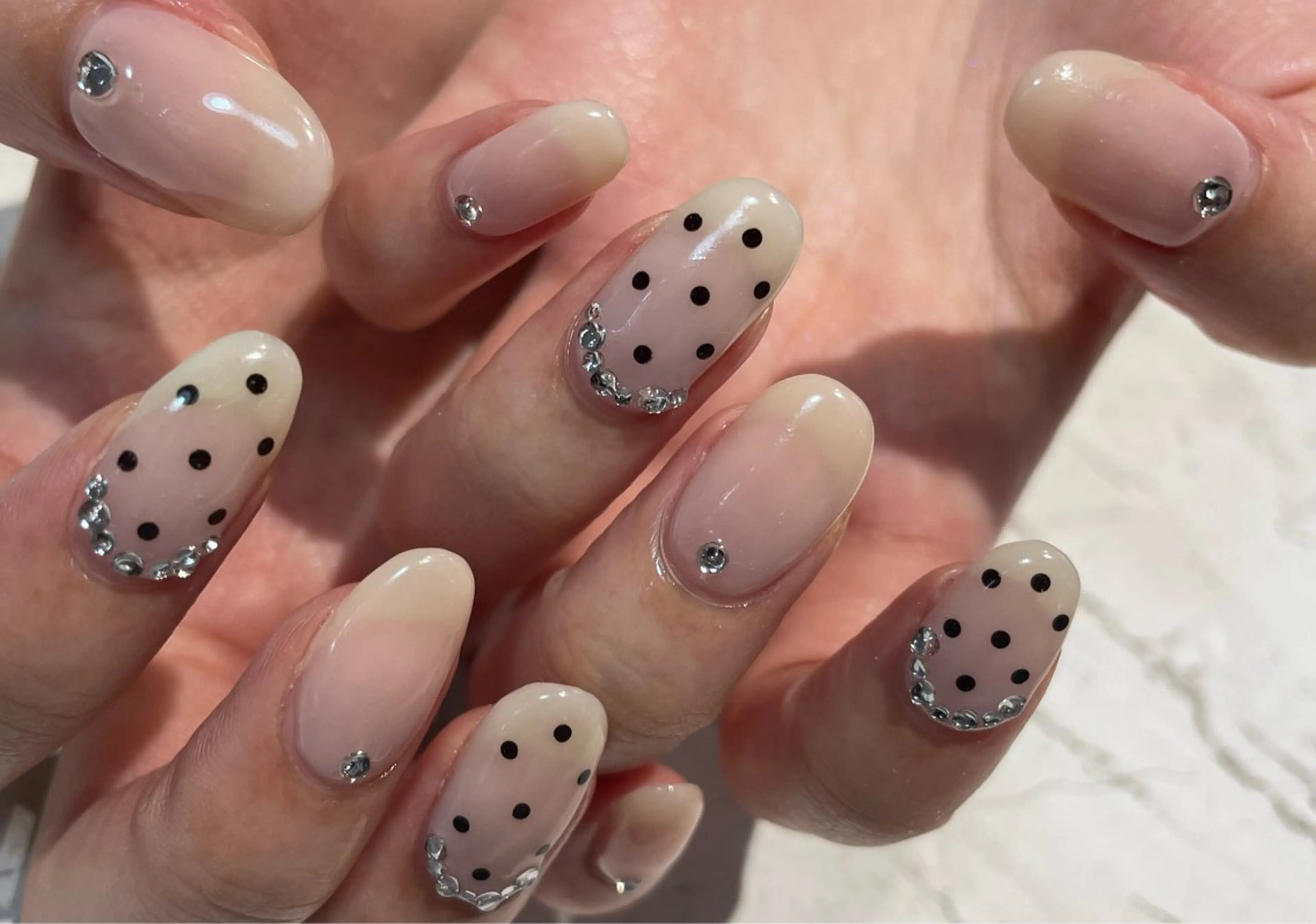 ネイル アートネイル ワンカラーネイル シンプルネイル ハンドネイル ROCCO nailのネイルデザイン