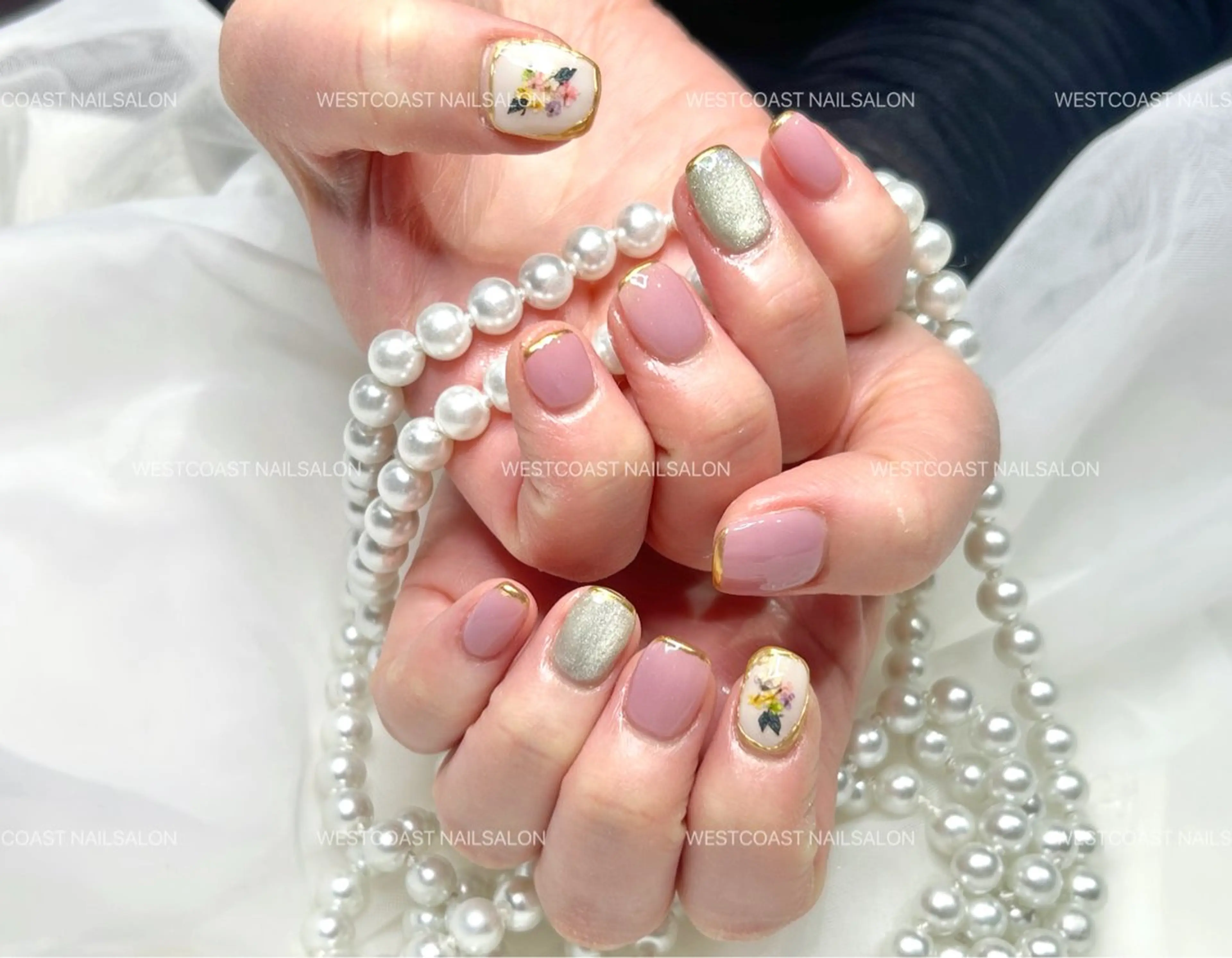 ネイル リボン、ガーリー パーツ放題専門店のネイルデザイン