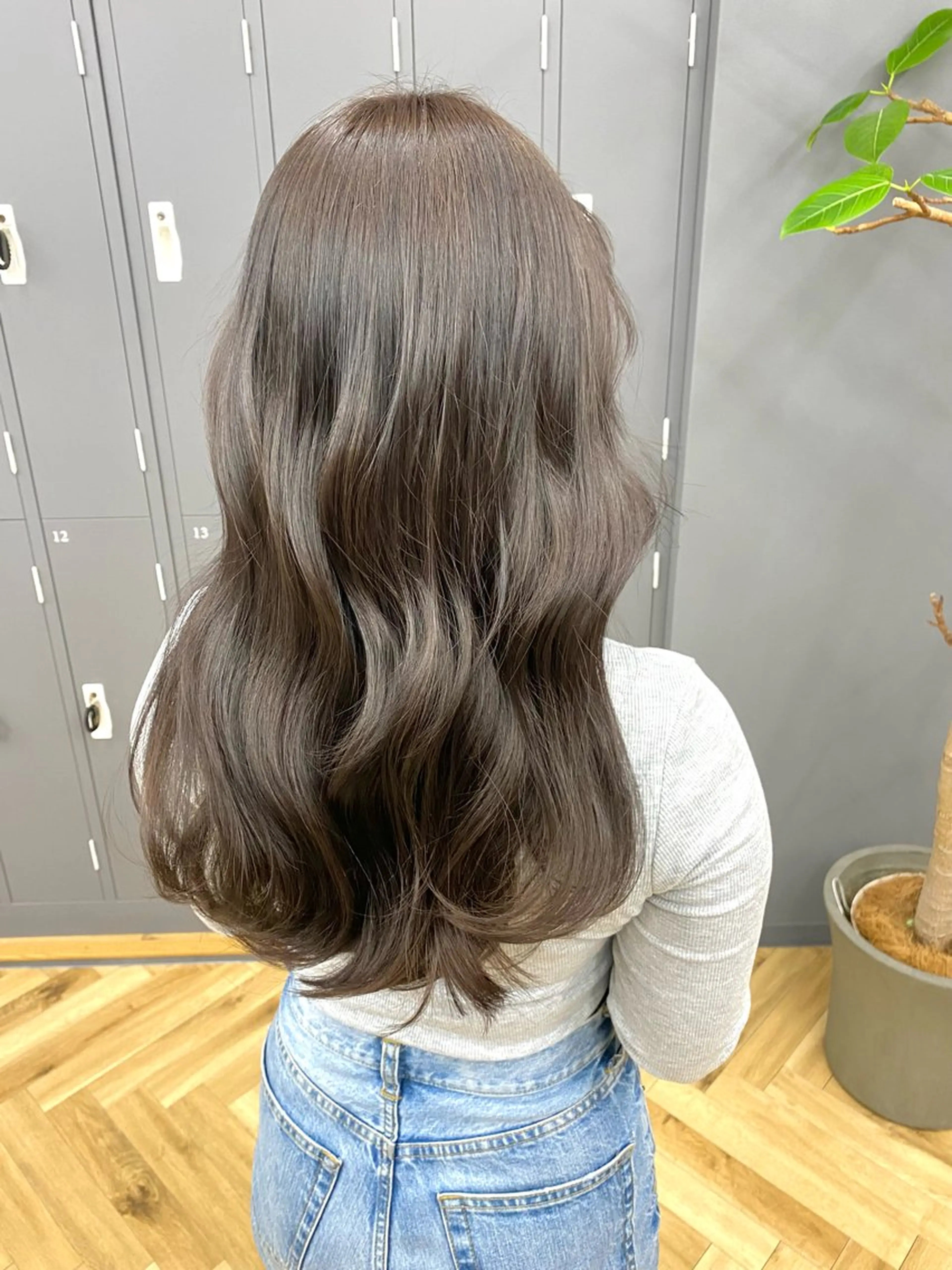 セミロング カラー GIEN 西宮ガーデンズプラス所属・中尾 碧斗のヘアスタイル