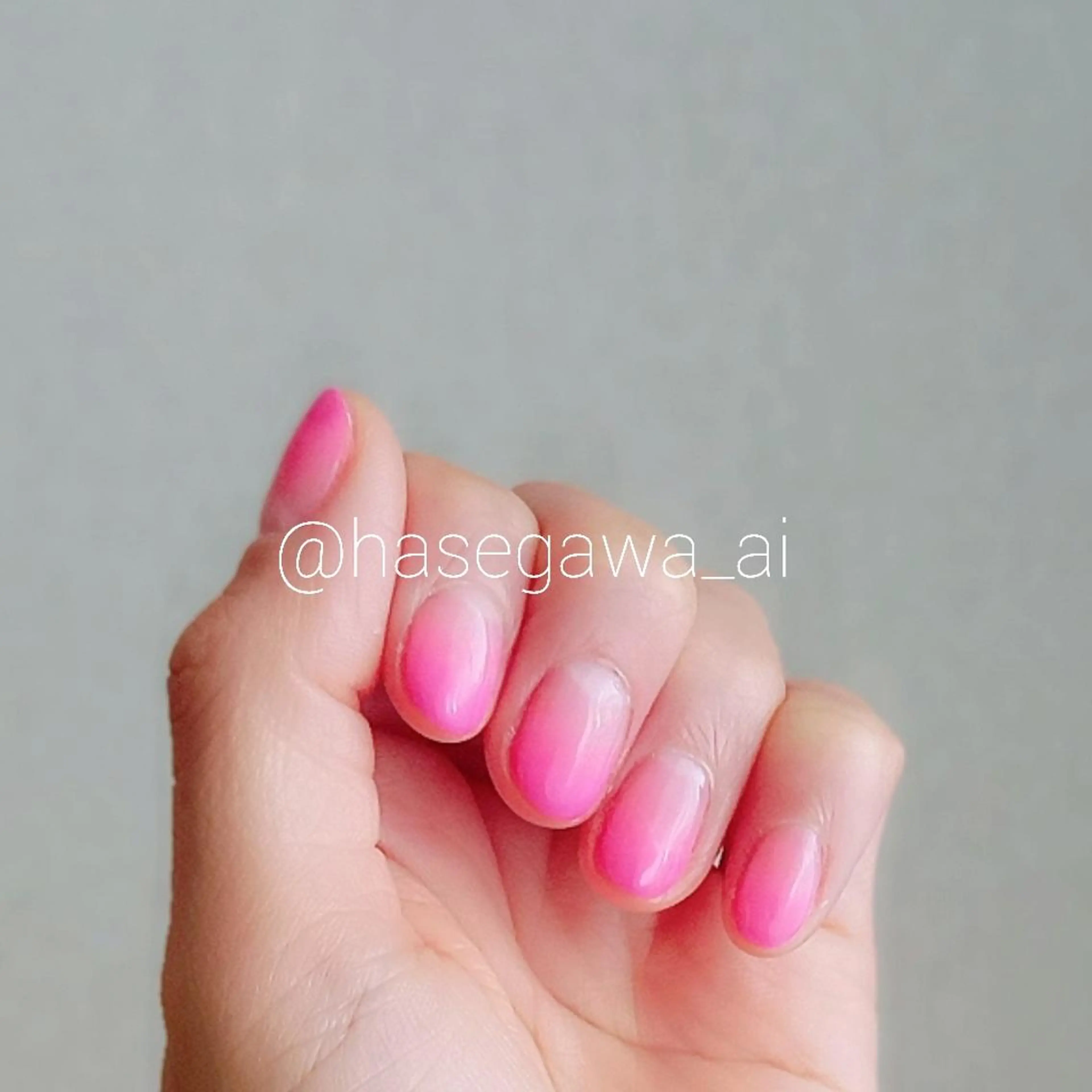 ネイル ジェルネイル グラデーション ピンク EMANON 心斎橋所属・デザインカラー /aiのヘアスタイル