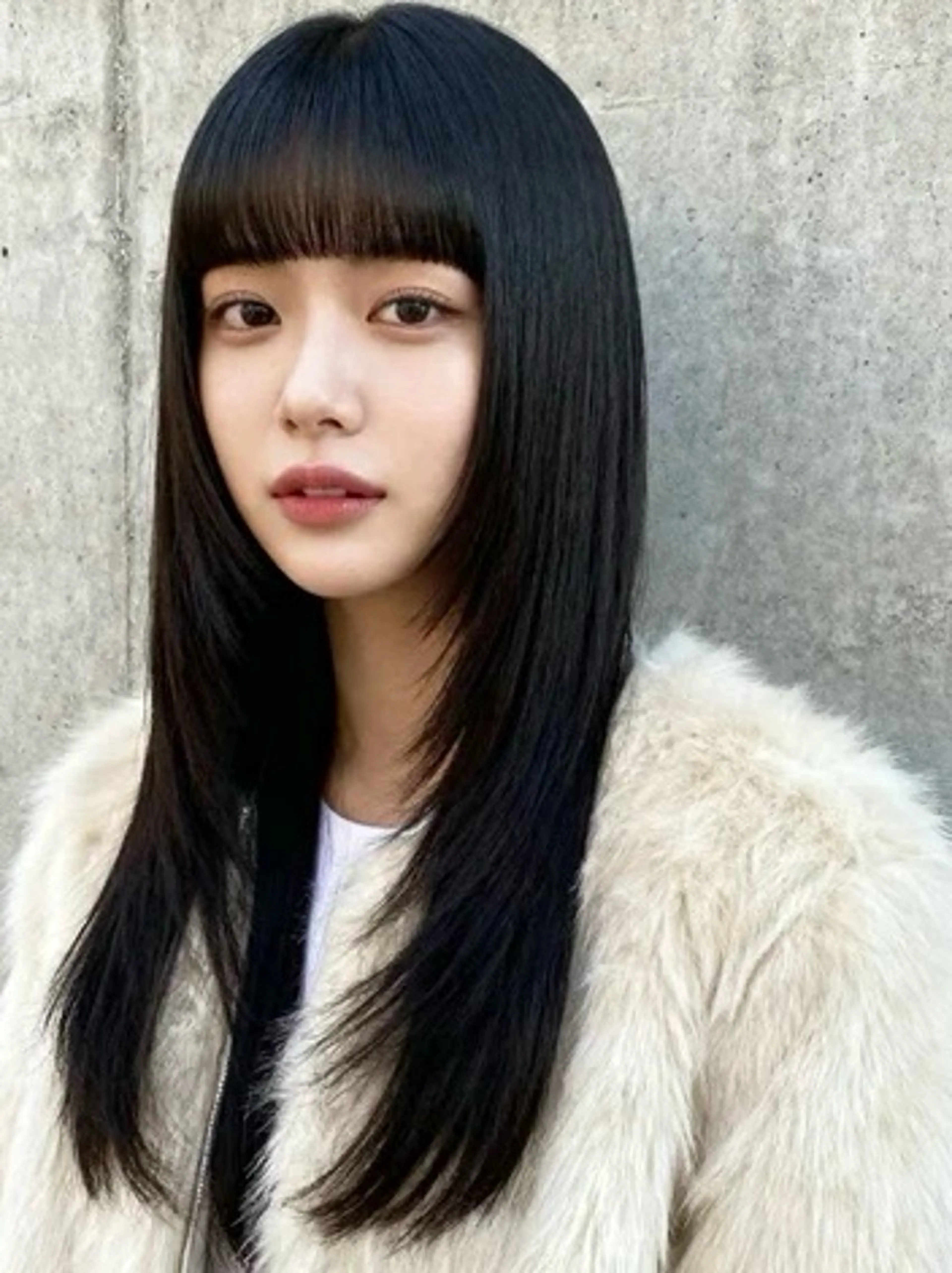 ロング カラー ロングレイヤー アディクシーカラー 透明感カラー くびれヘア 顔まわりレイヤー ヘアカラー 韓国レイヤーカット 🫧大阪梅田レイヤーのヘアスタイル