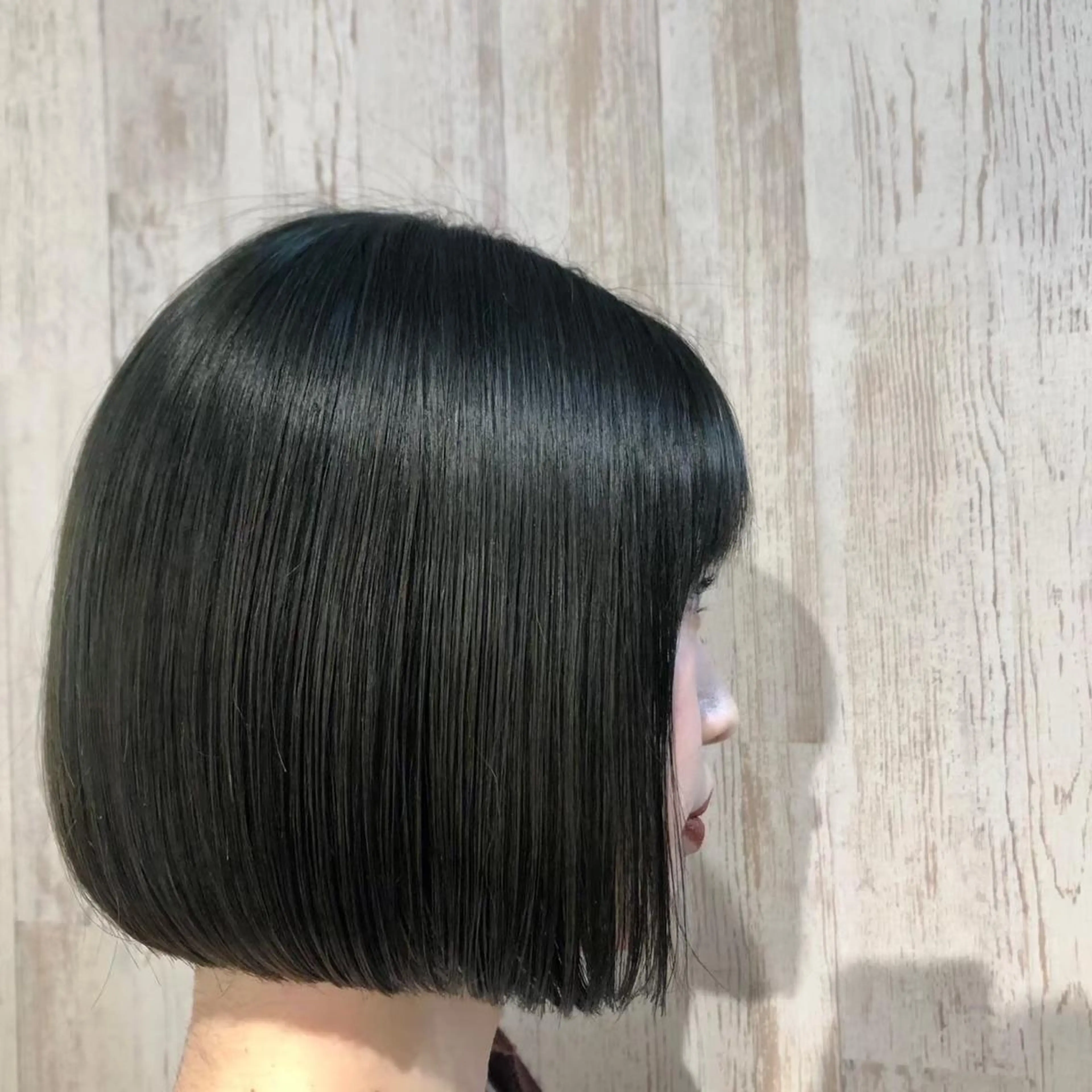 ショート カラー 切りっぱなしボブ ボブ 畠中 望来のヘアスタイル