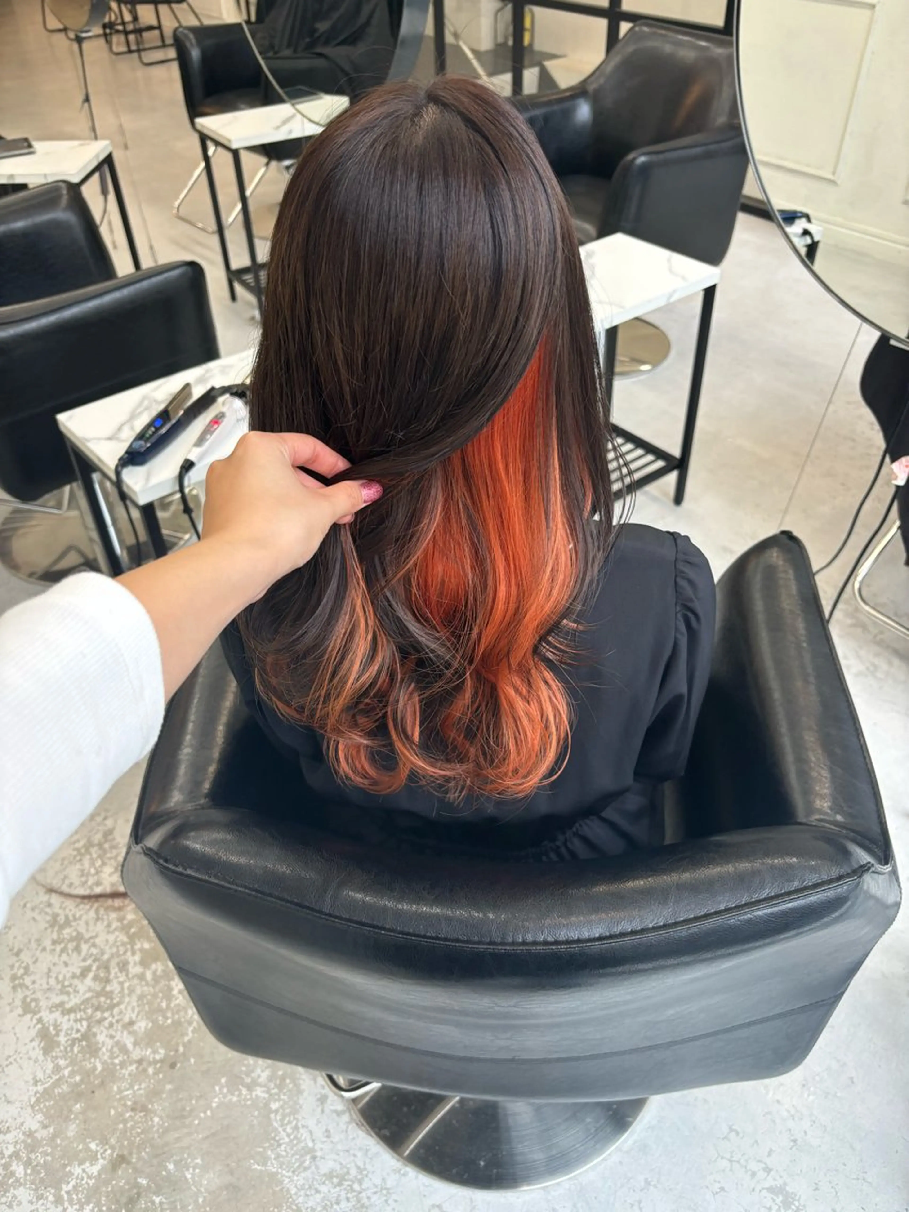 カラー インナーカラー MaisonHALU 松浦光咲のヘアスタイル