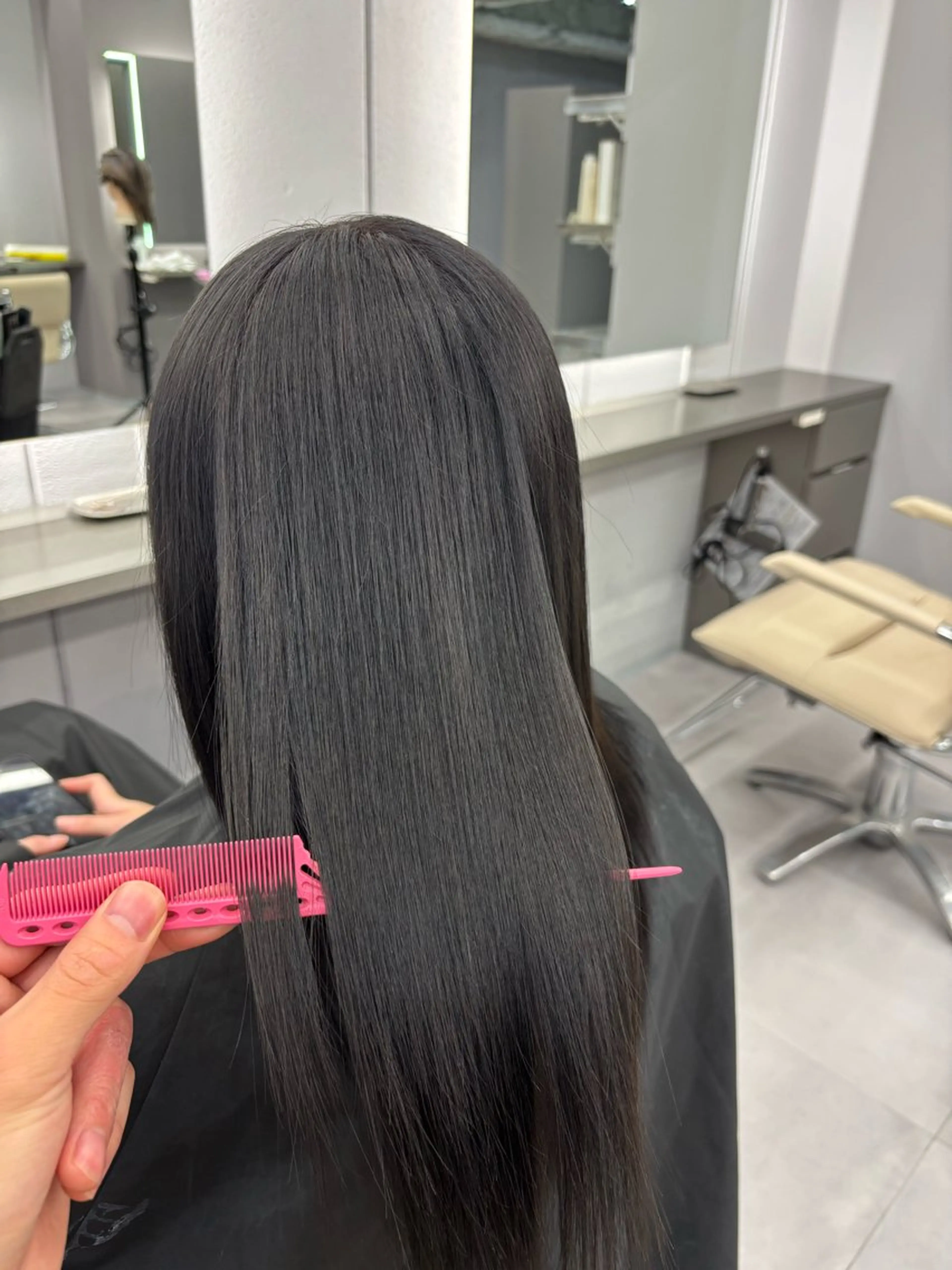 自然な仕上がり前髪縮毛矯正＋簡単トリートメント🌱の写真