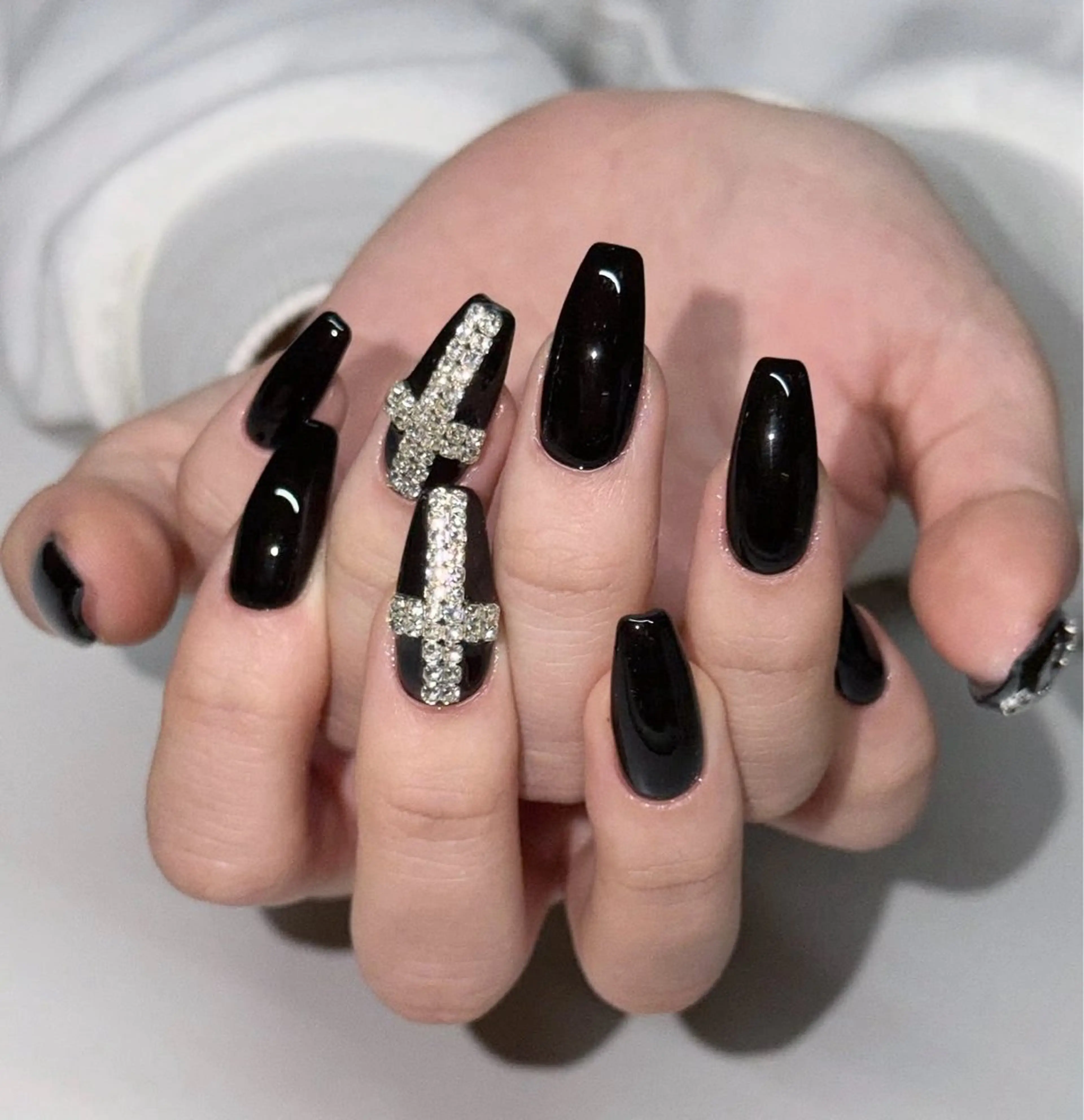 ネイル キラキラネイル マグネットネイル ミラーネイル ニュアンスネイル ワンホンネイル ハンドネイル Hina 池袋 長だしチップ専門店のネイルデザイン